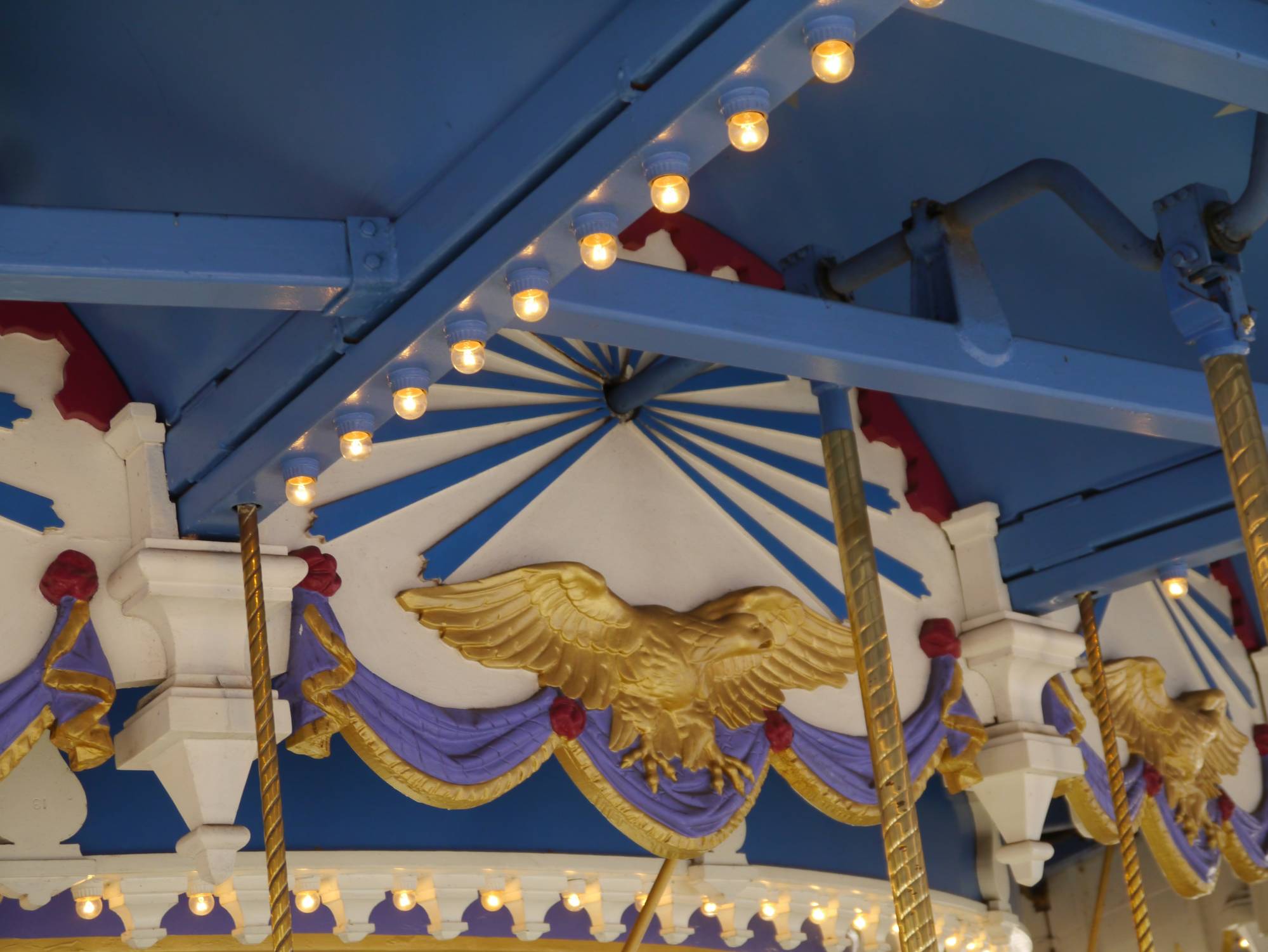 Magic Kingdom - Prince Charming Regent Carrousel