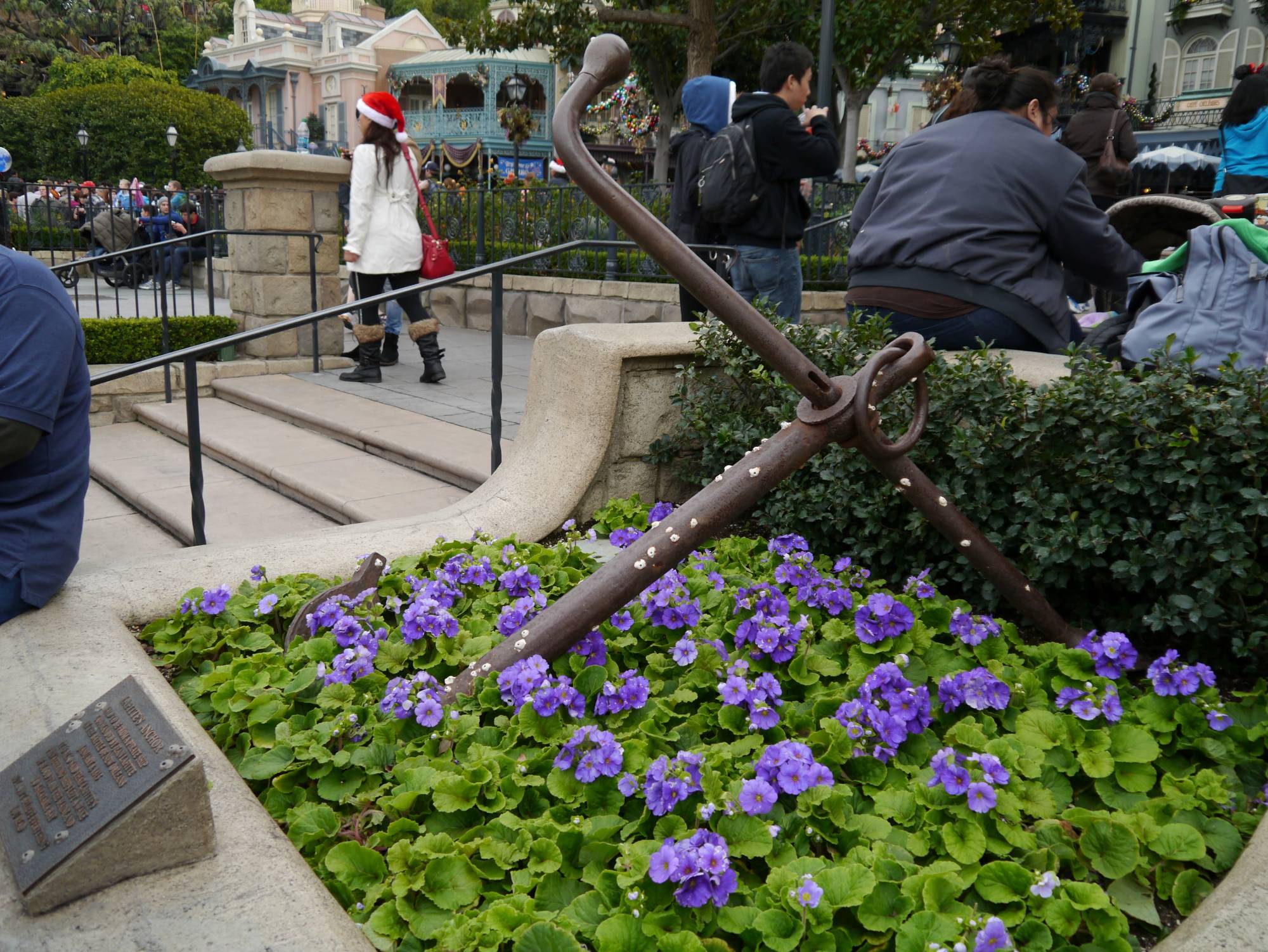 Disneyland Park - Lafitte's Anchor