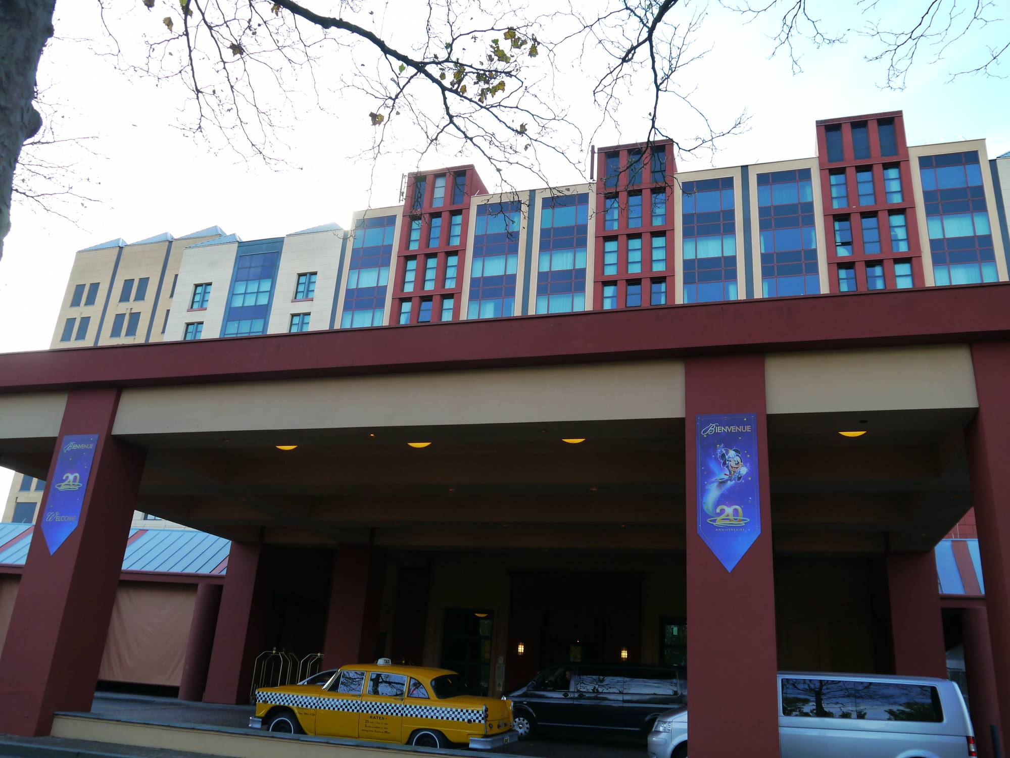 Hotel New York - entrance