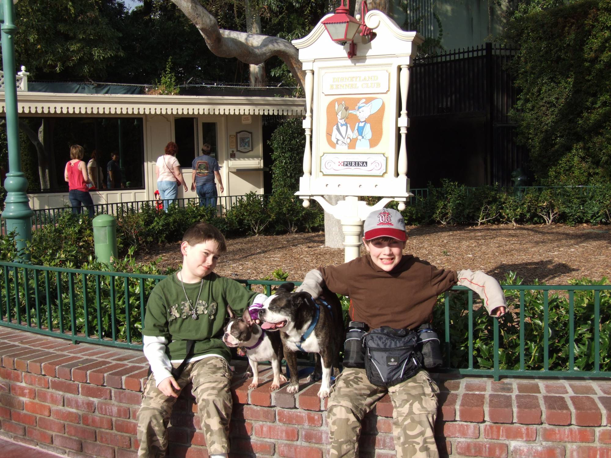 Disneyland Resort - Kennel Club