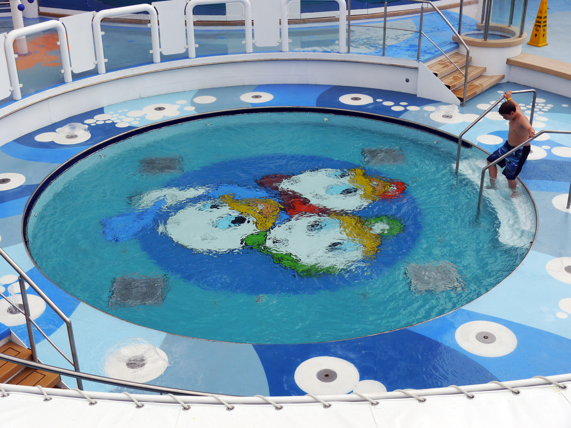 Nephews Pool - Disney Magic