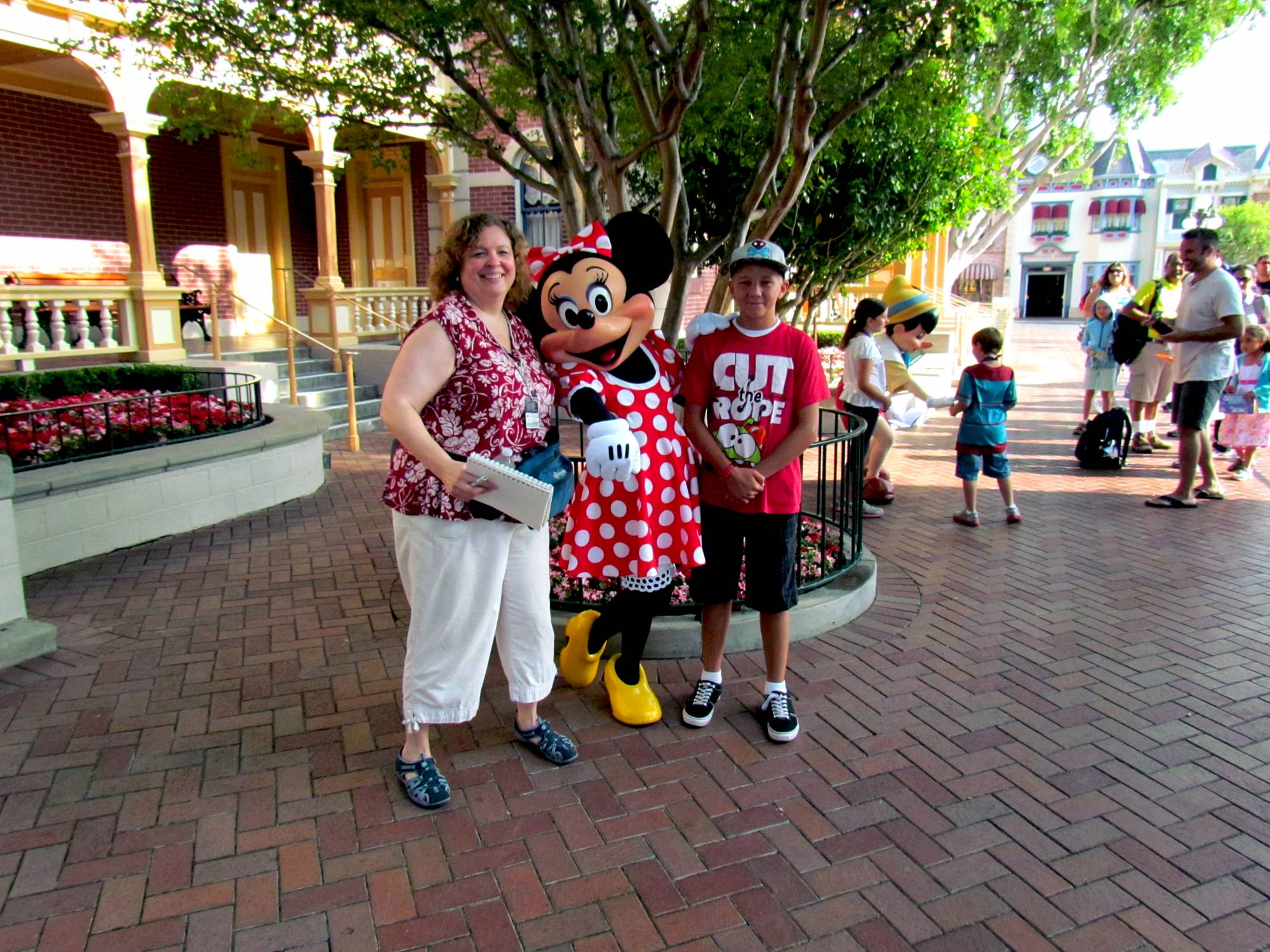 Autograph with Minnie Mouse