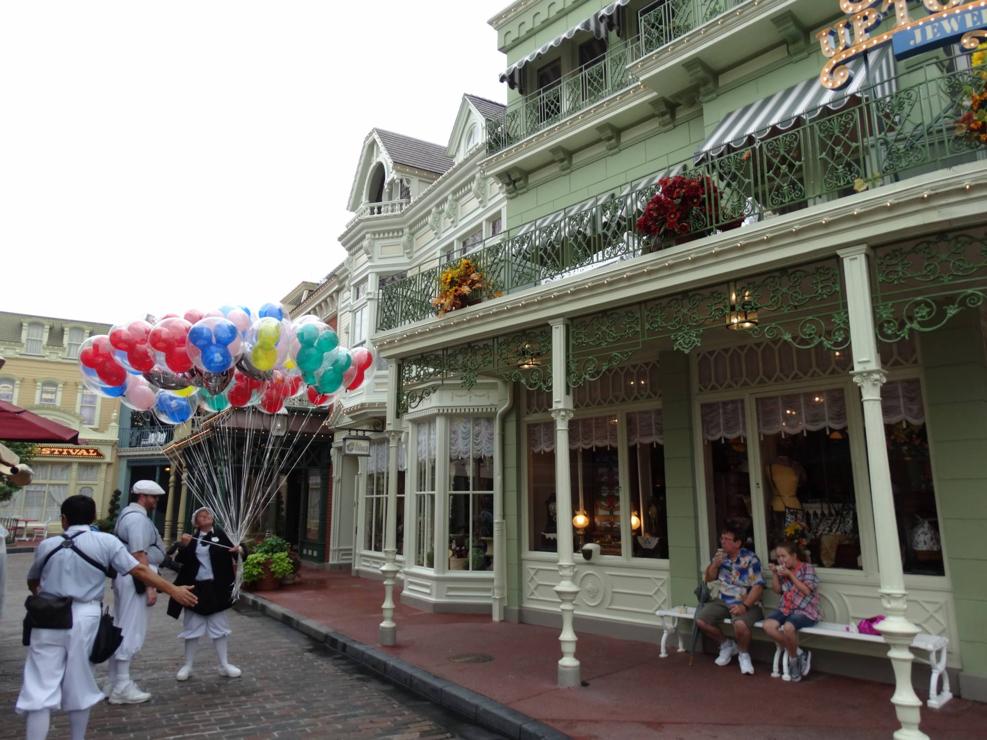 Magic Kingdom - balloons on Main Street
