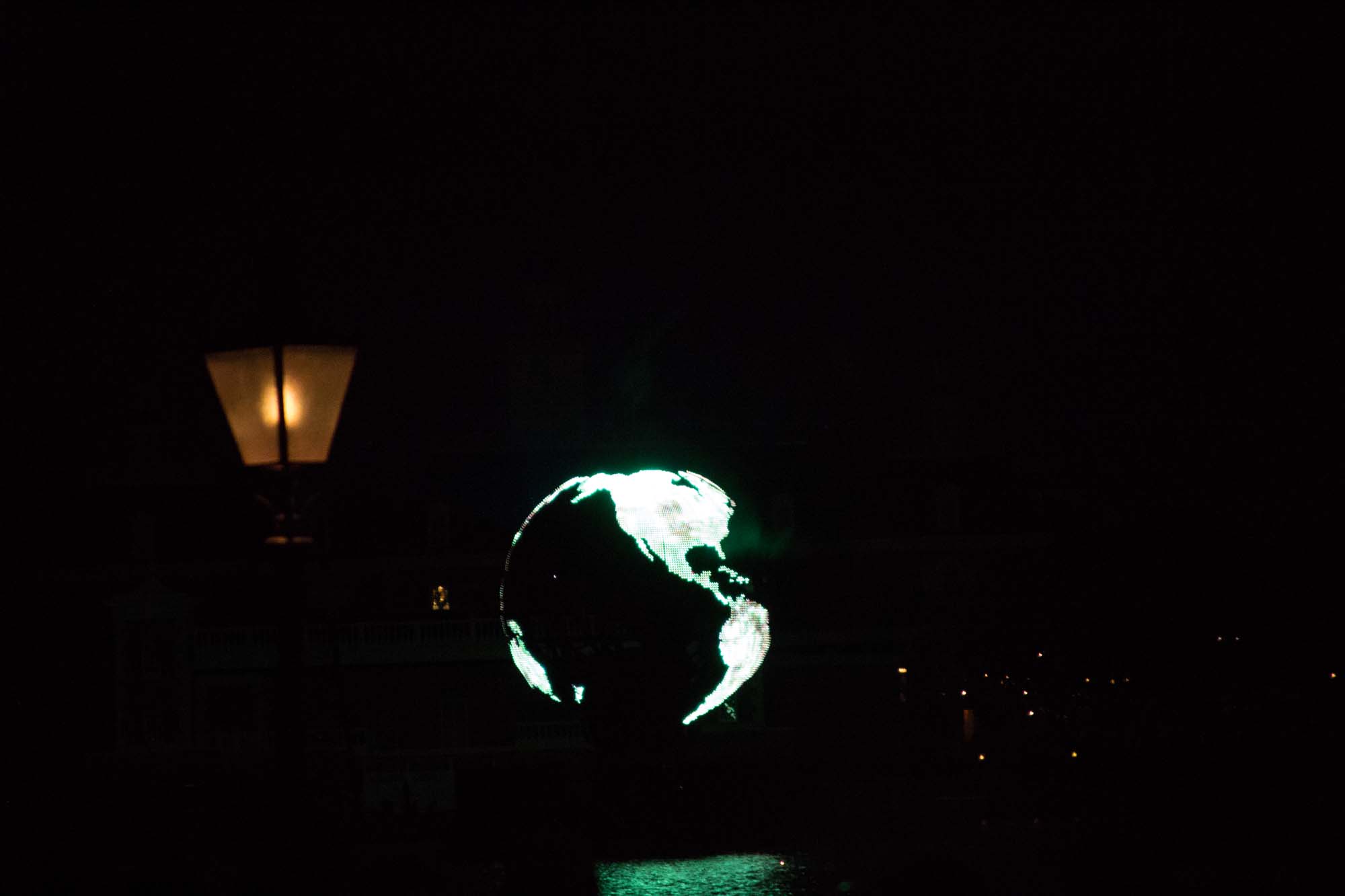 Illuminations - Globe
