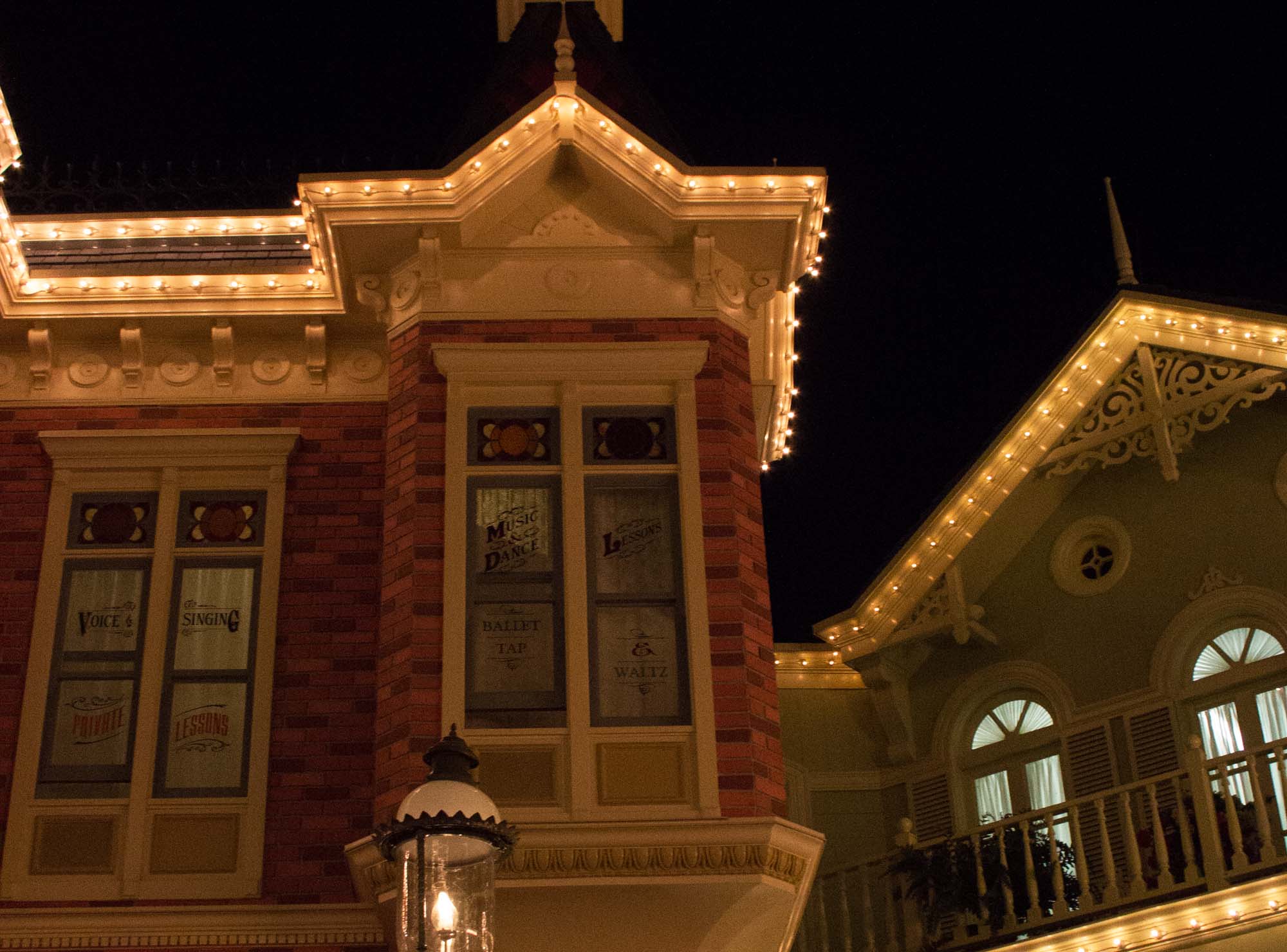 Main Street - Center Street Windows