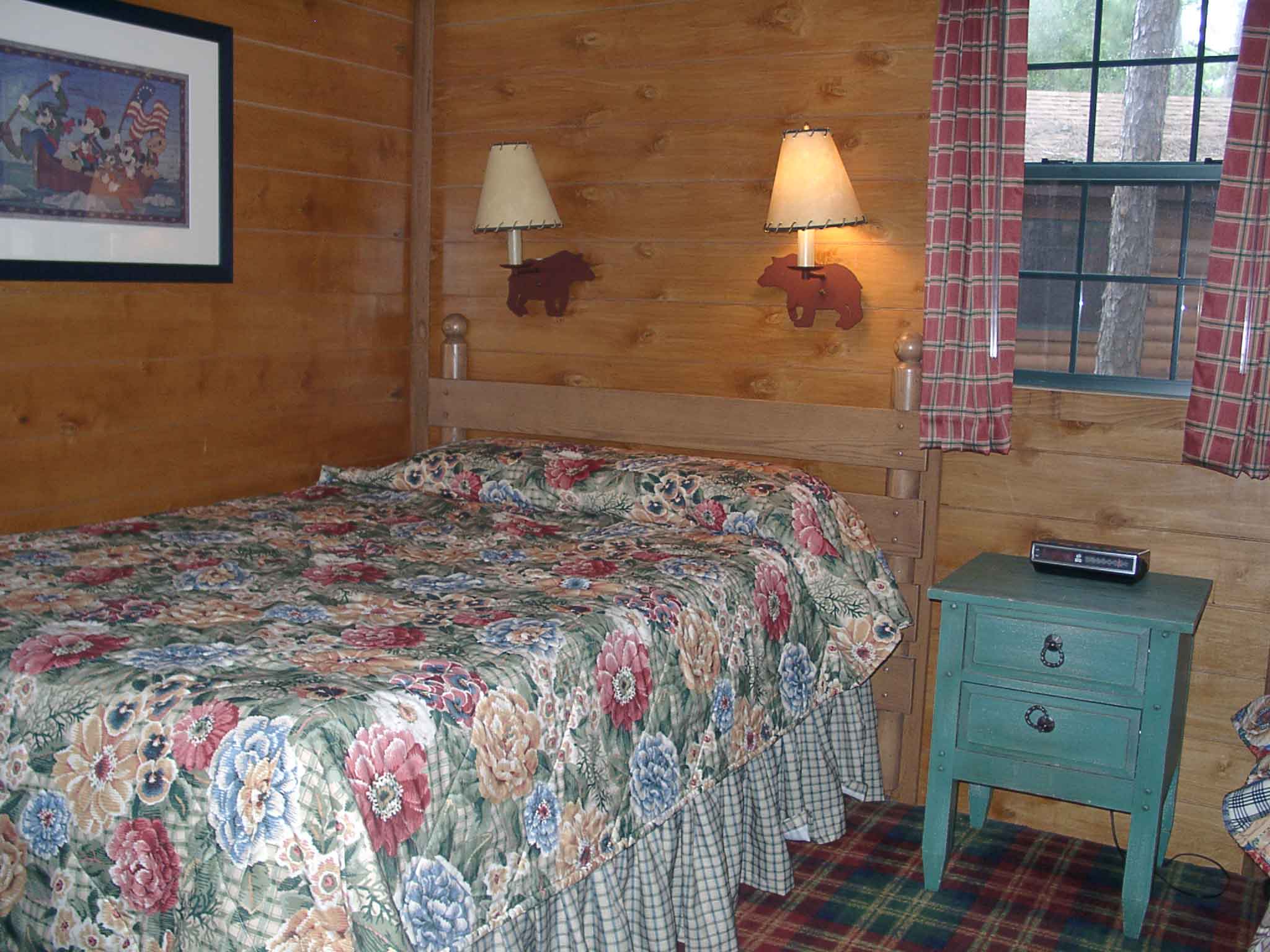 Fort Wilderness Cabin - Double Bed