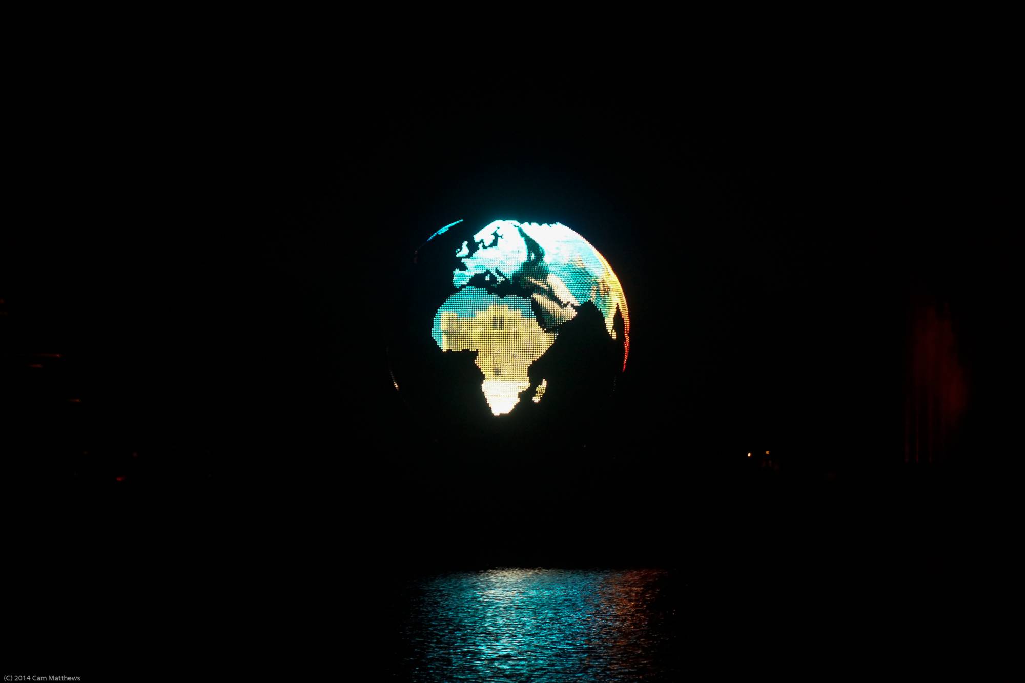 Illuminations Globe 04