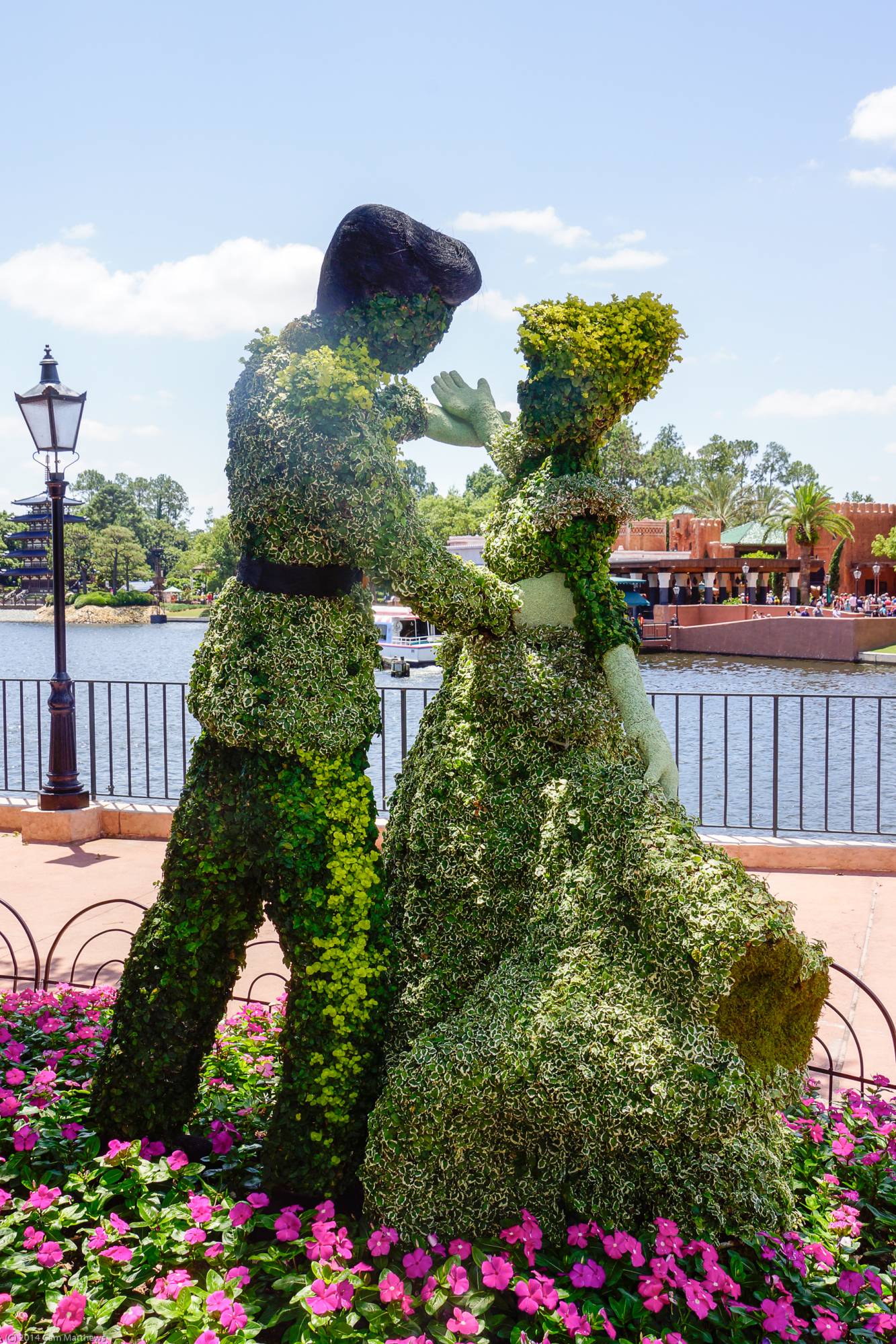 Cinderella and Prince Charming Topiary