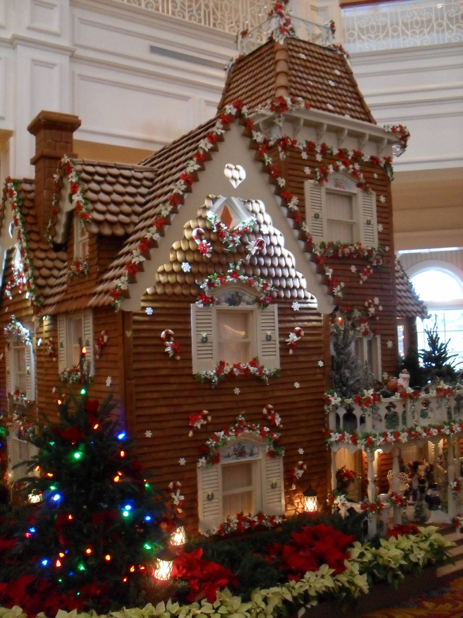 Gingerbread House - Lobby