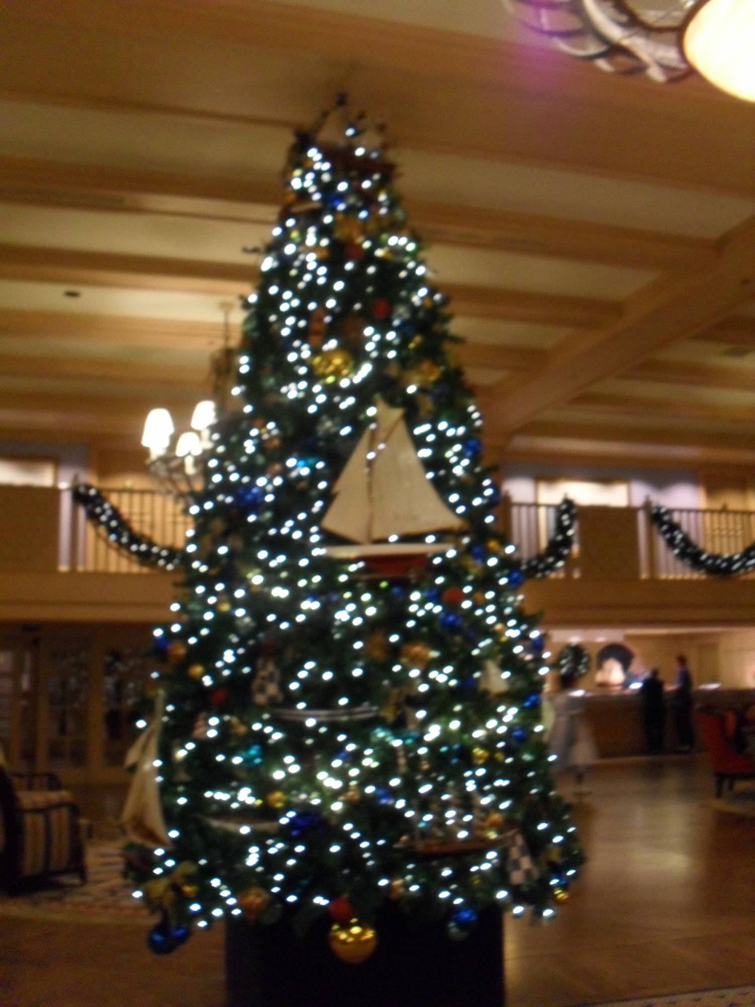 Yacht Club - Christmas Tree