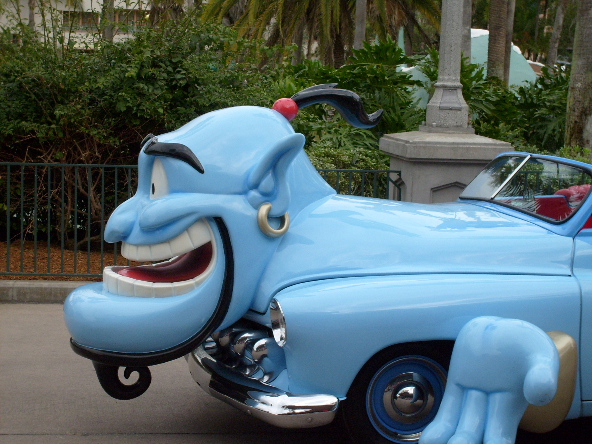 Hollywood Studios--Stars and Motor Cars Parade--Alladin's &quot;Genie&quot;