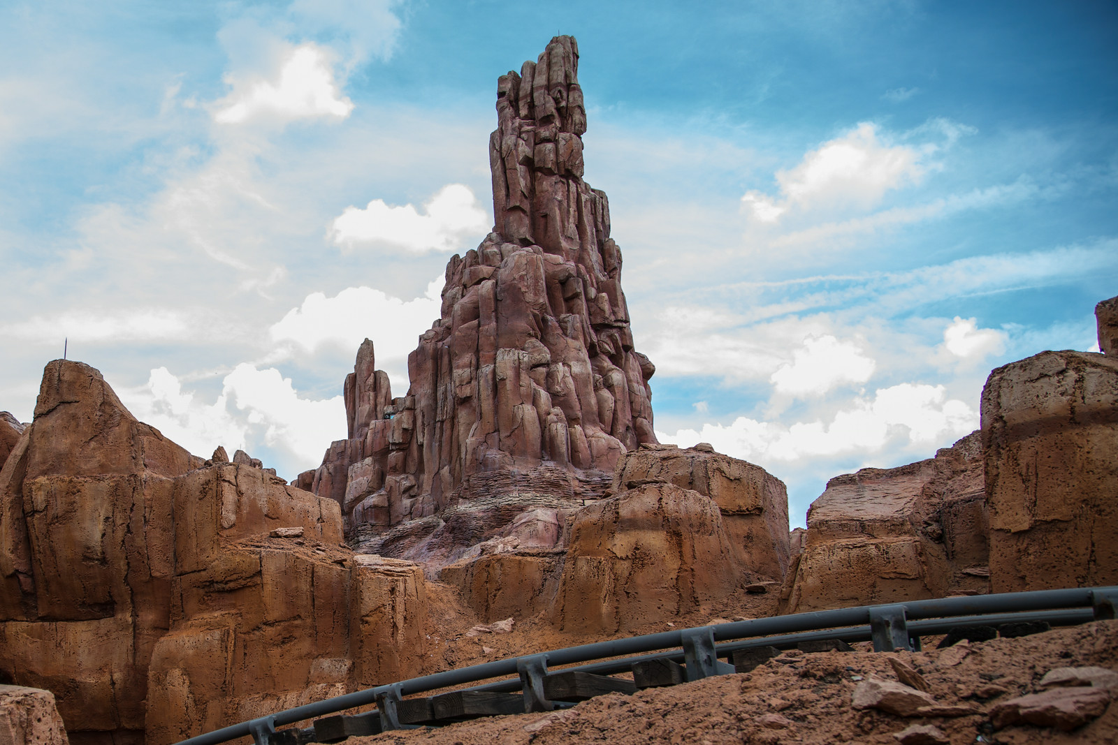 Frontierland - Big Thunder Mountain Railroad