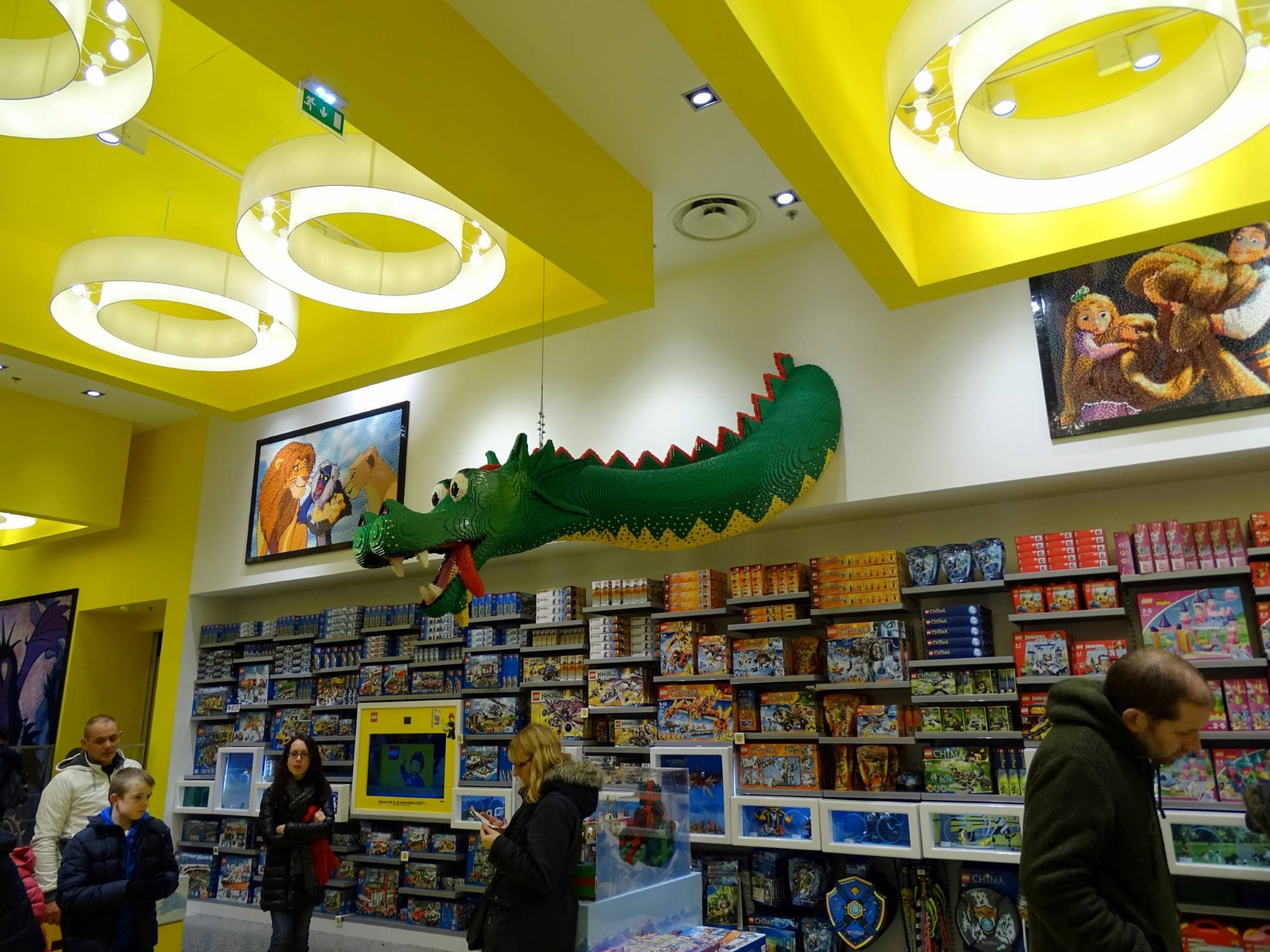 Disney Village - LEGO Store