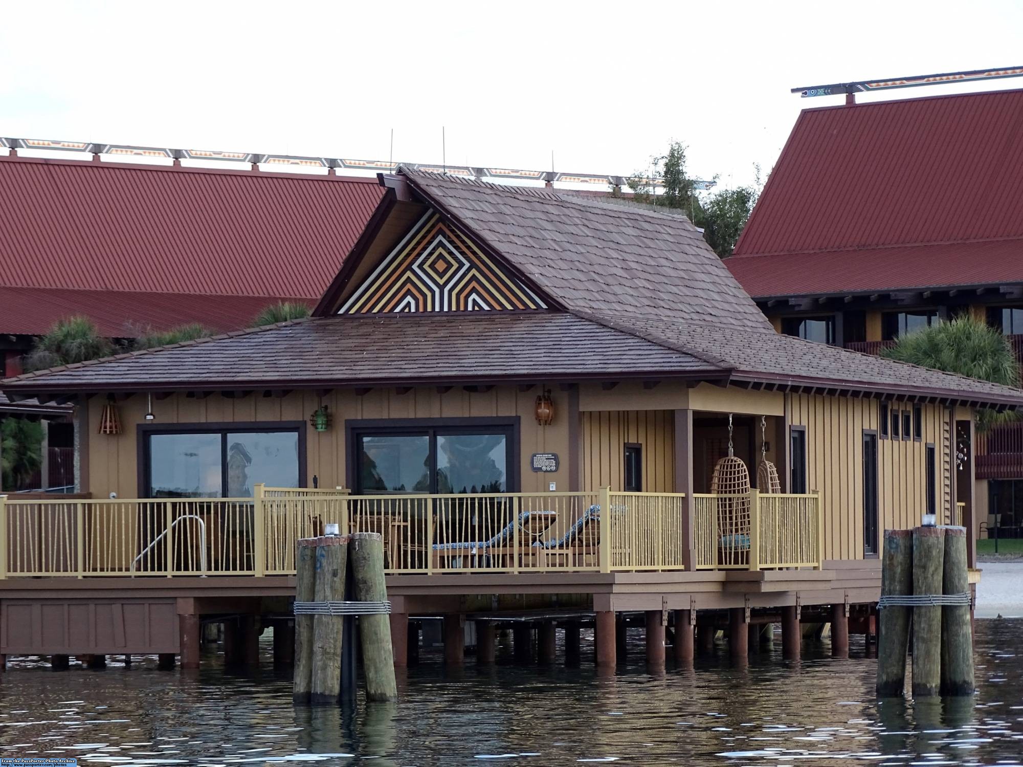 Polynesian - Bora Bora bungalows