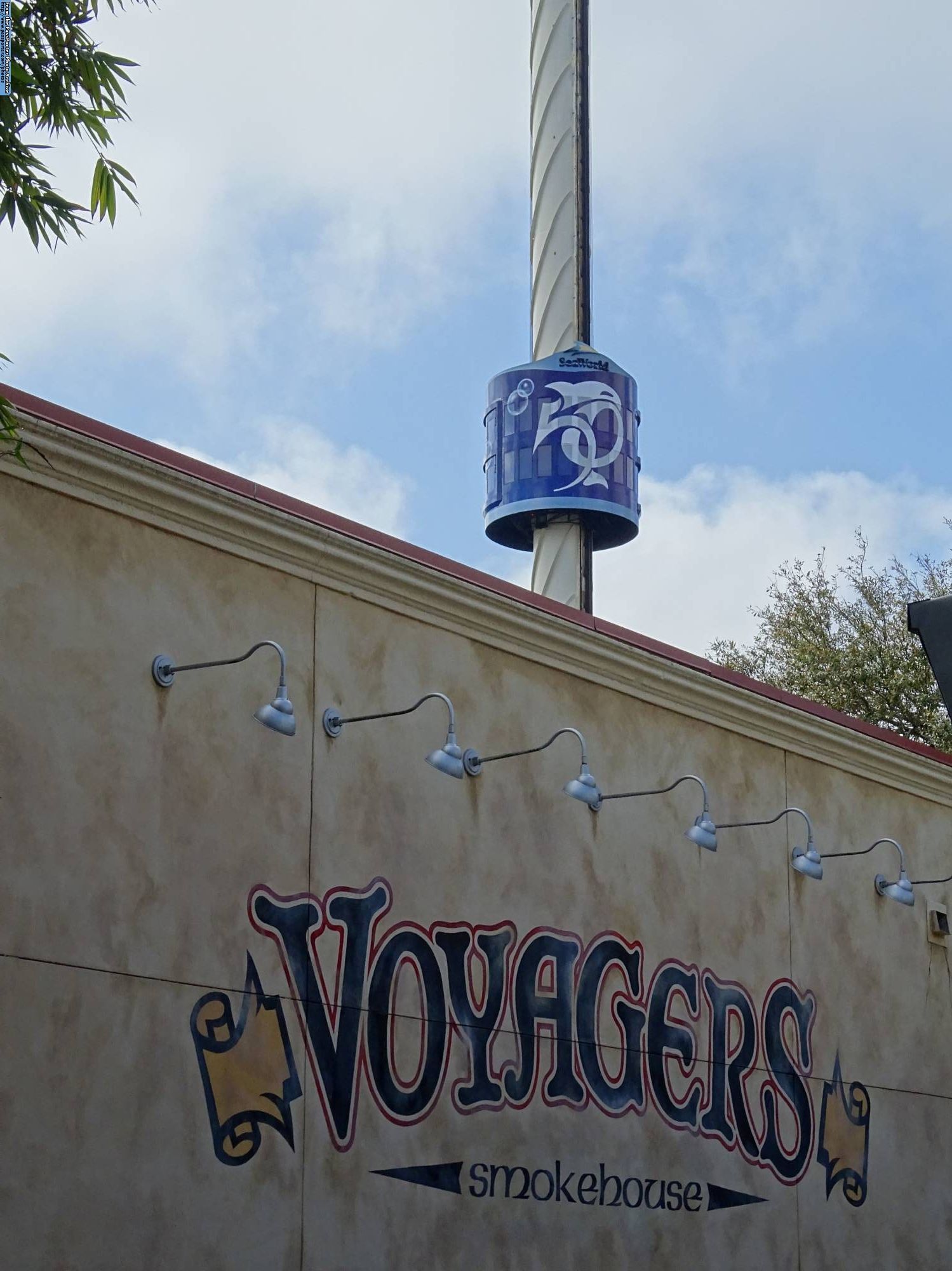 SeaWorld Orlando - Voyagers Smokehouse