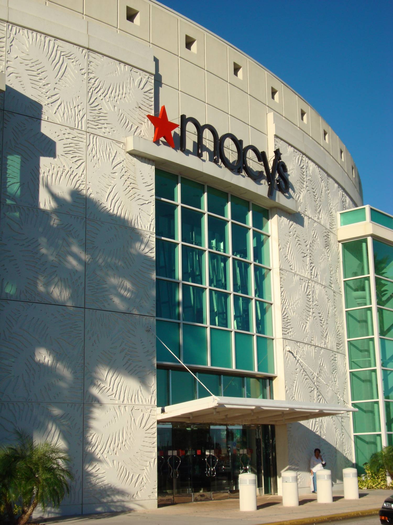 Florida Mall - Macy's