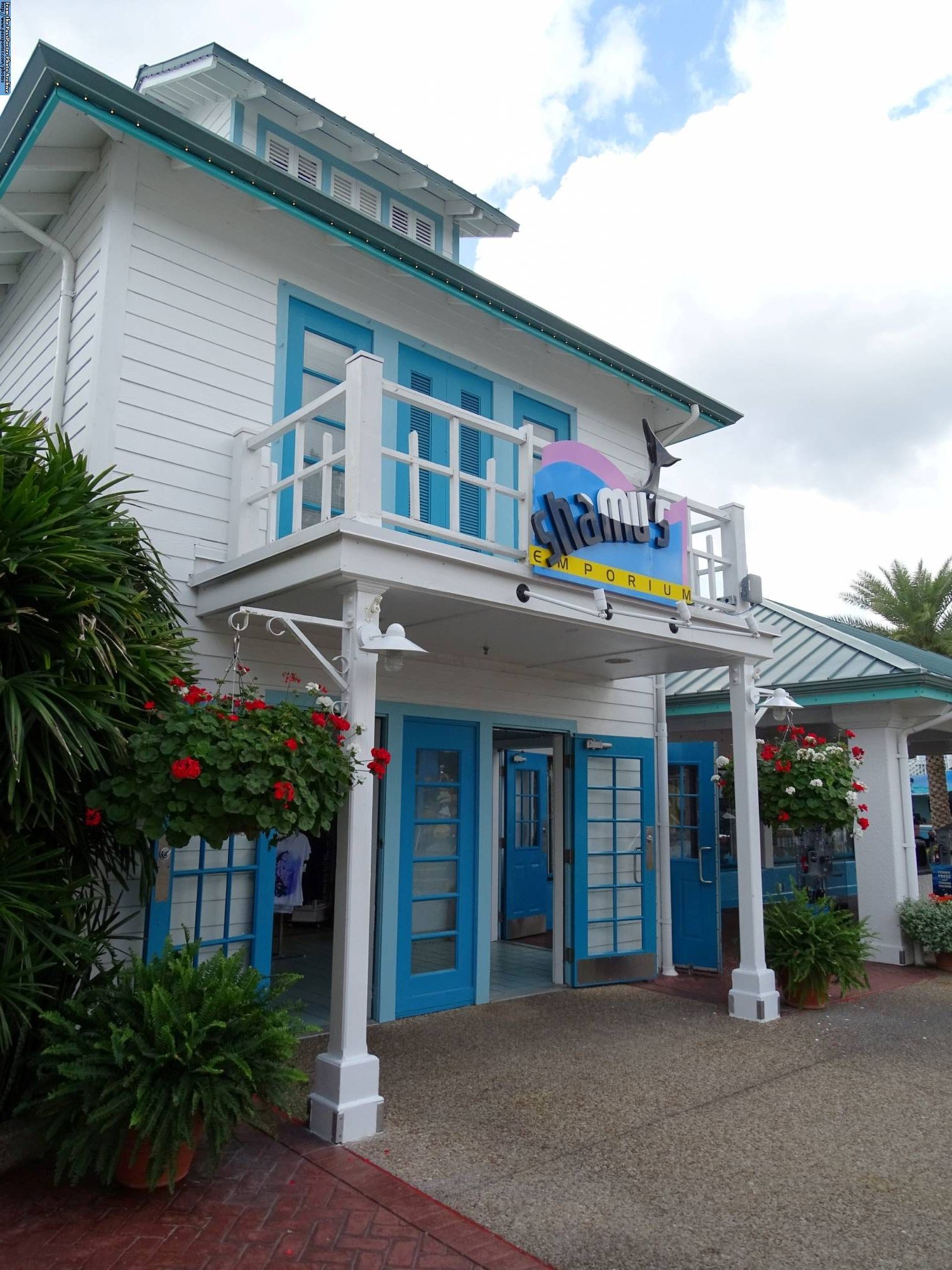 SeaWorld Orlando - Shamu's Emporium