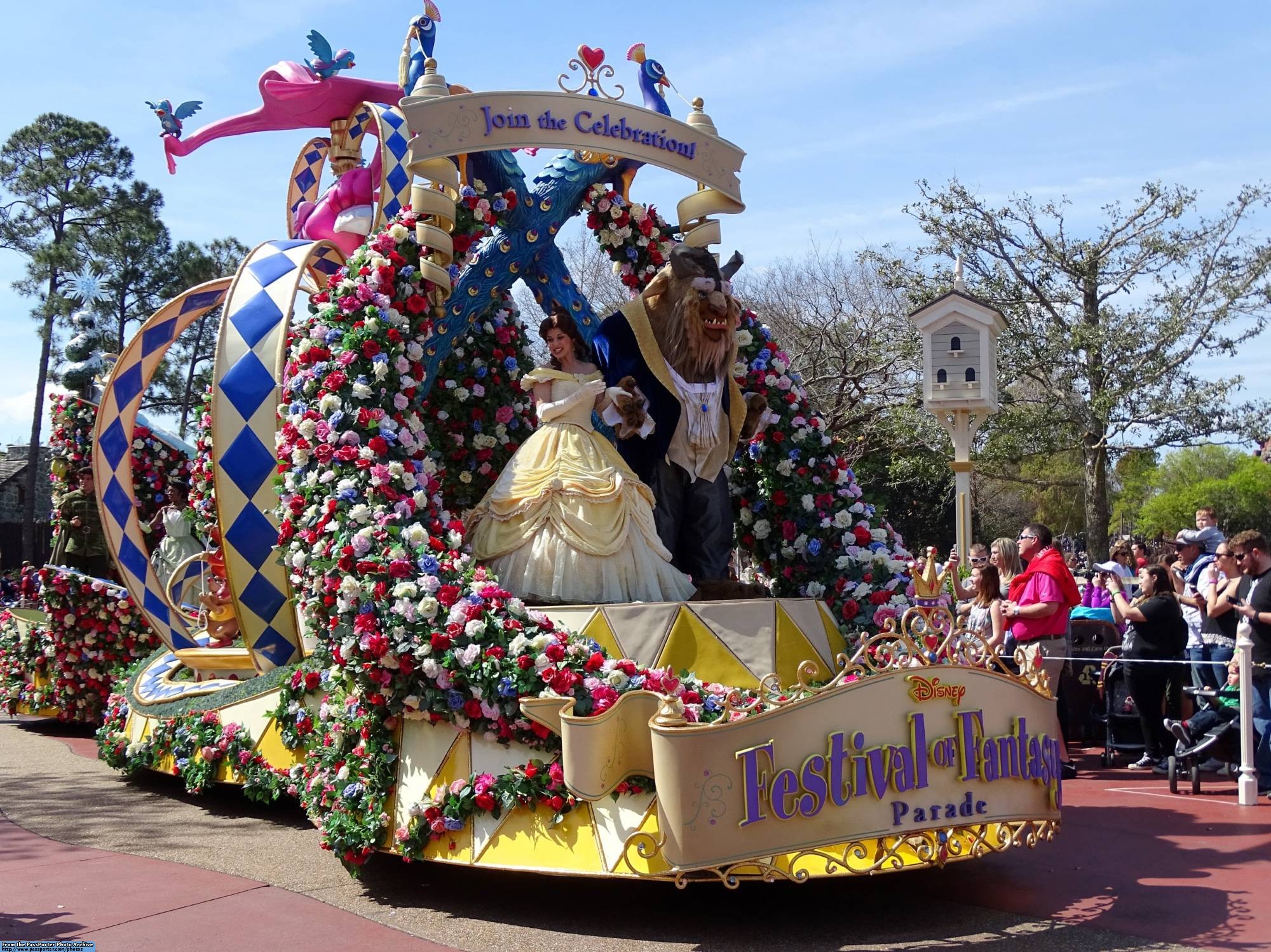 Magic Kingdom - Festival of Fantasy parade