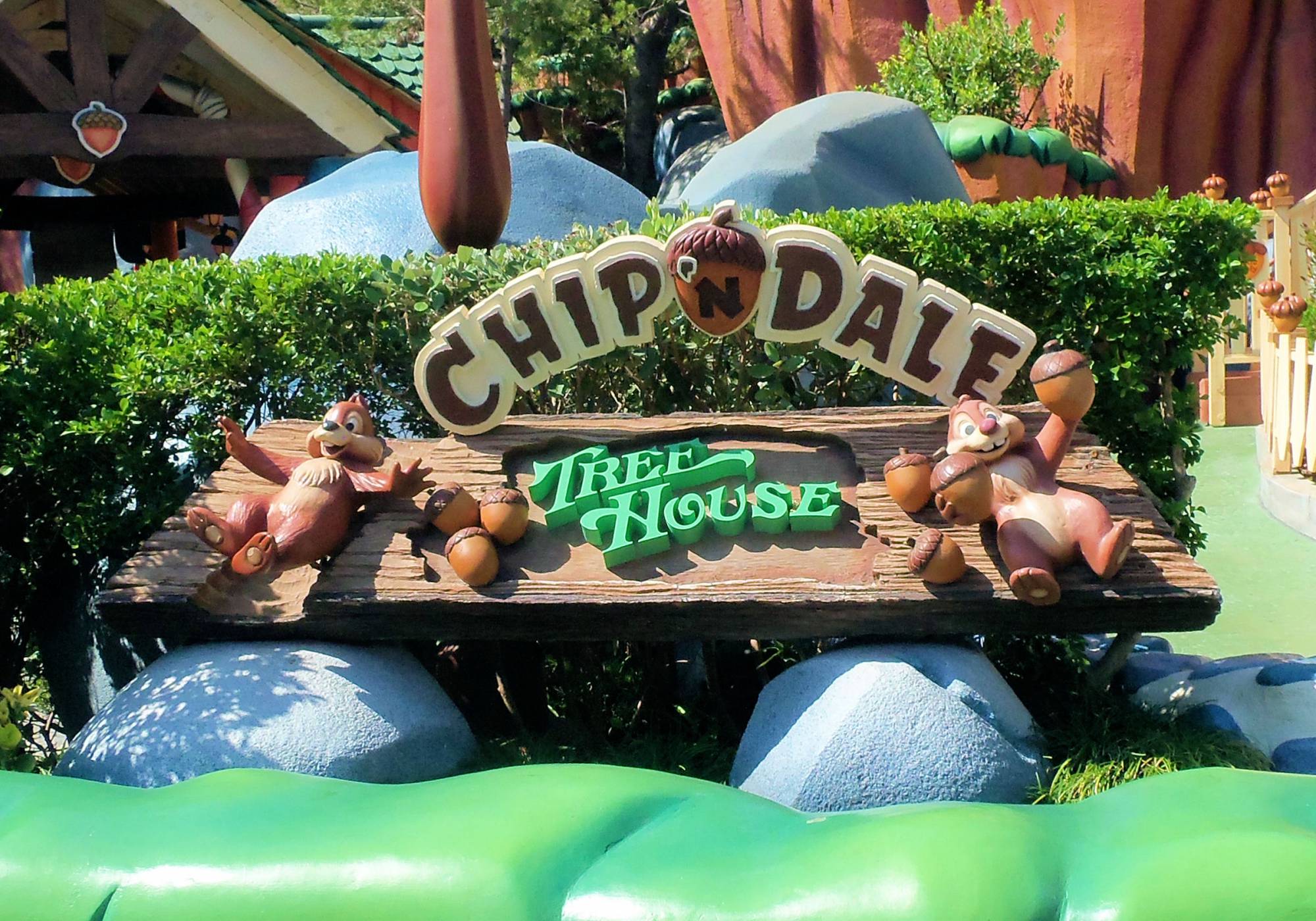 Disneyland--Toontown--Chip Dale House