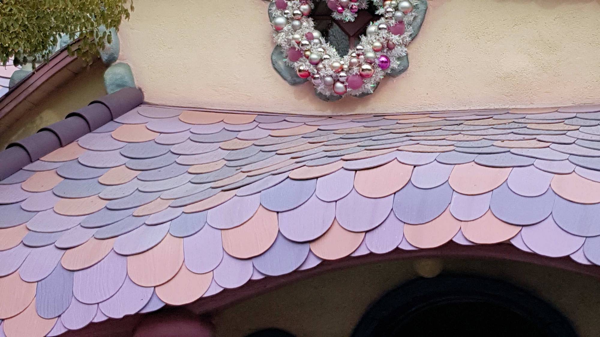 Disneyland--Toontown--Shingles of Minnie House