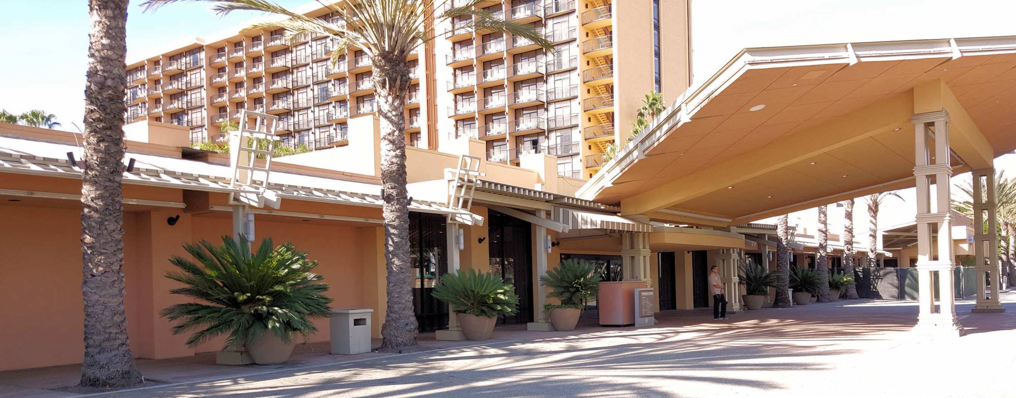 Anaheim hotels--Sheraton Park