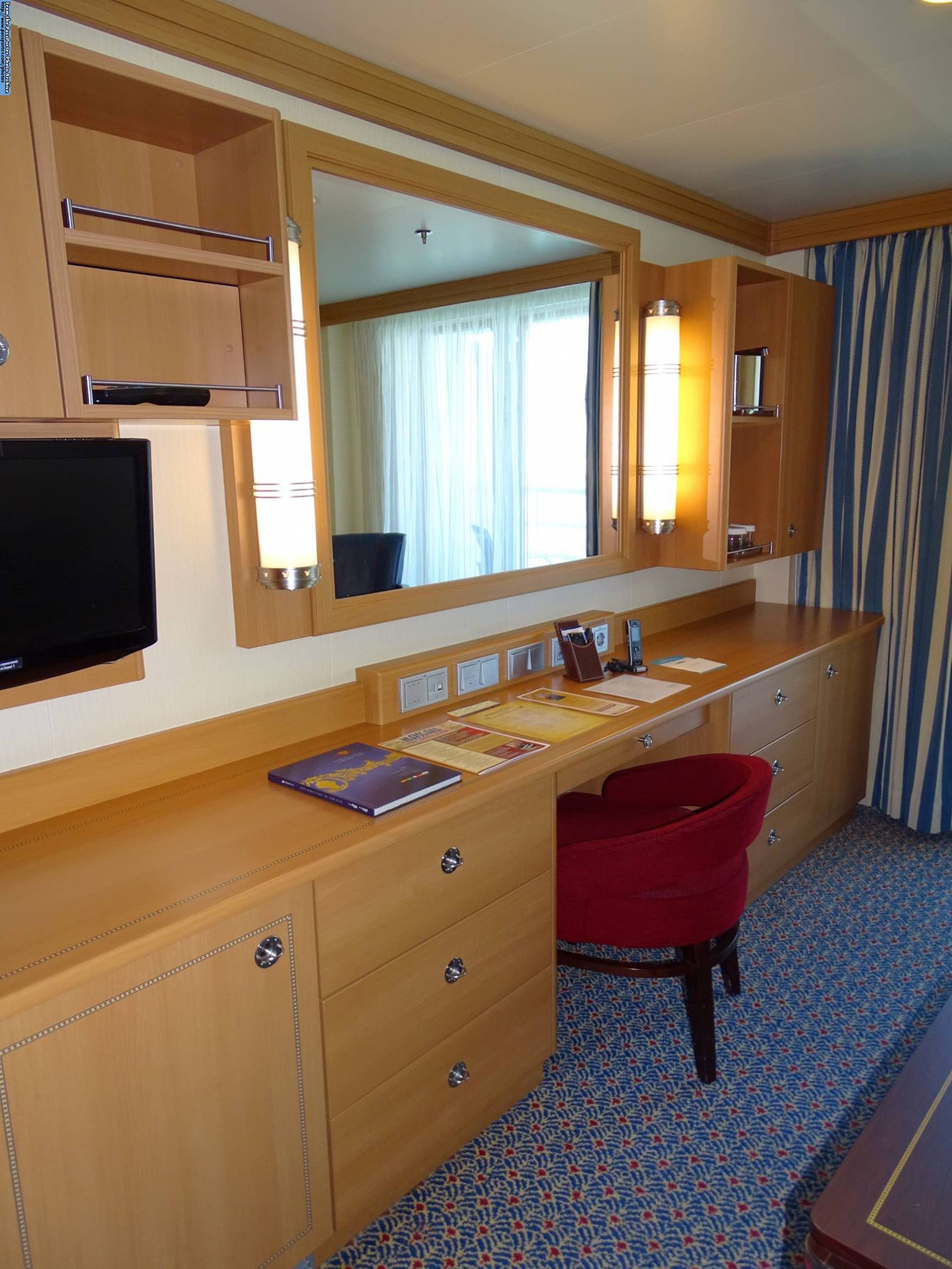 Disney Dream - category 4A stateroom