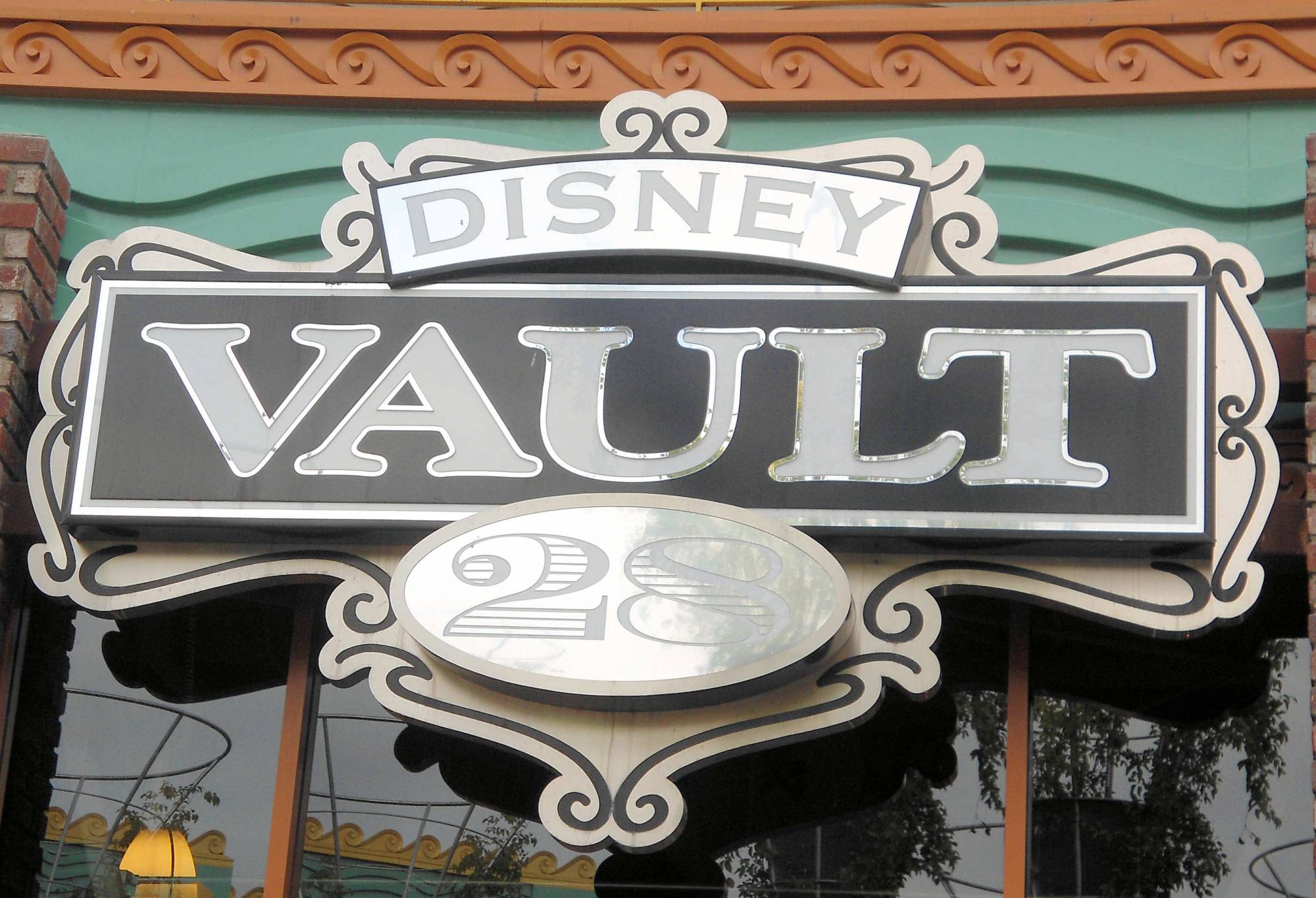 Downtown Disney--Disney Vault
