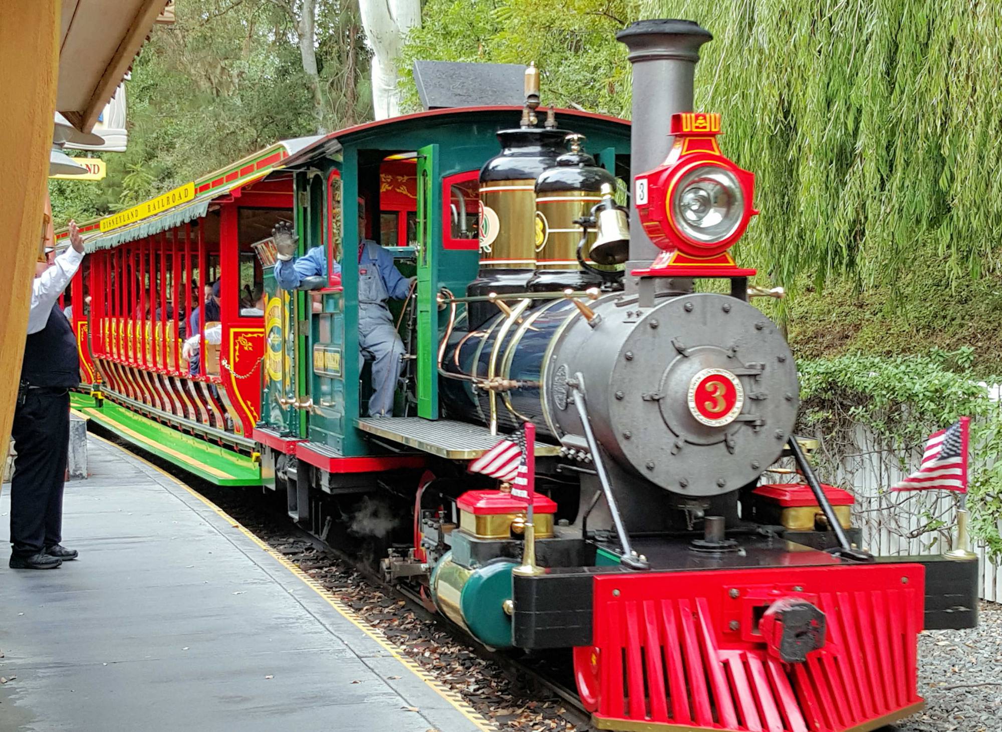 Disneyland train Toontown Station