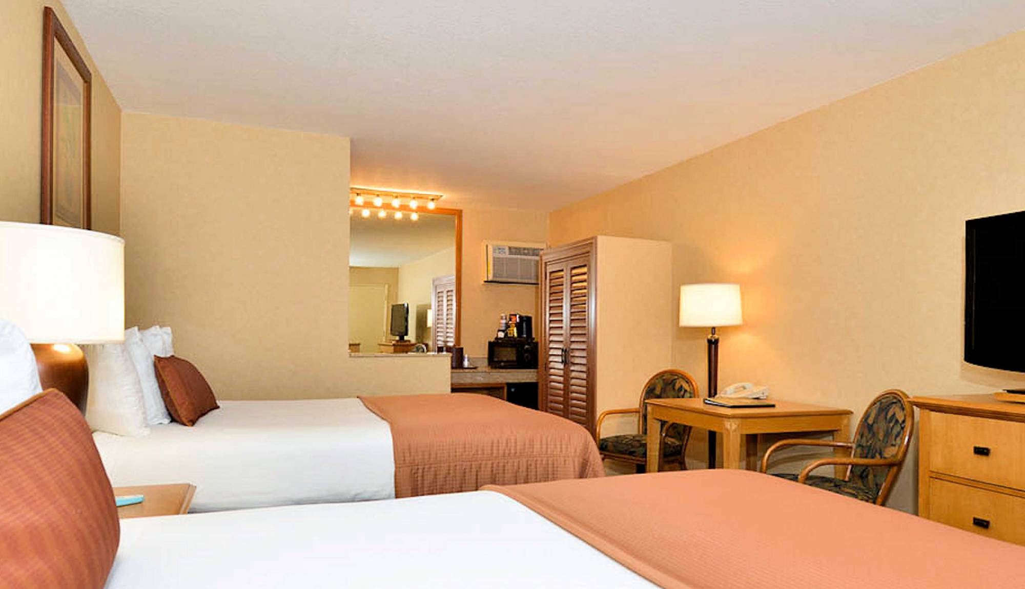 Disneyland Best Western Plus Pavilions 3