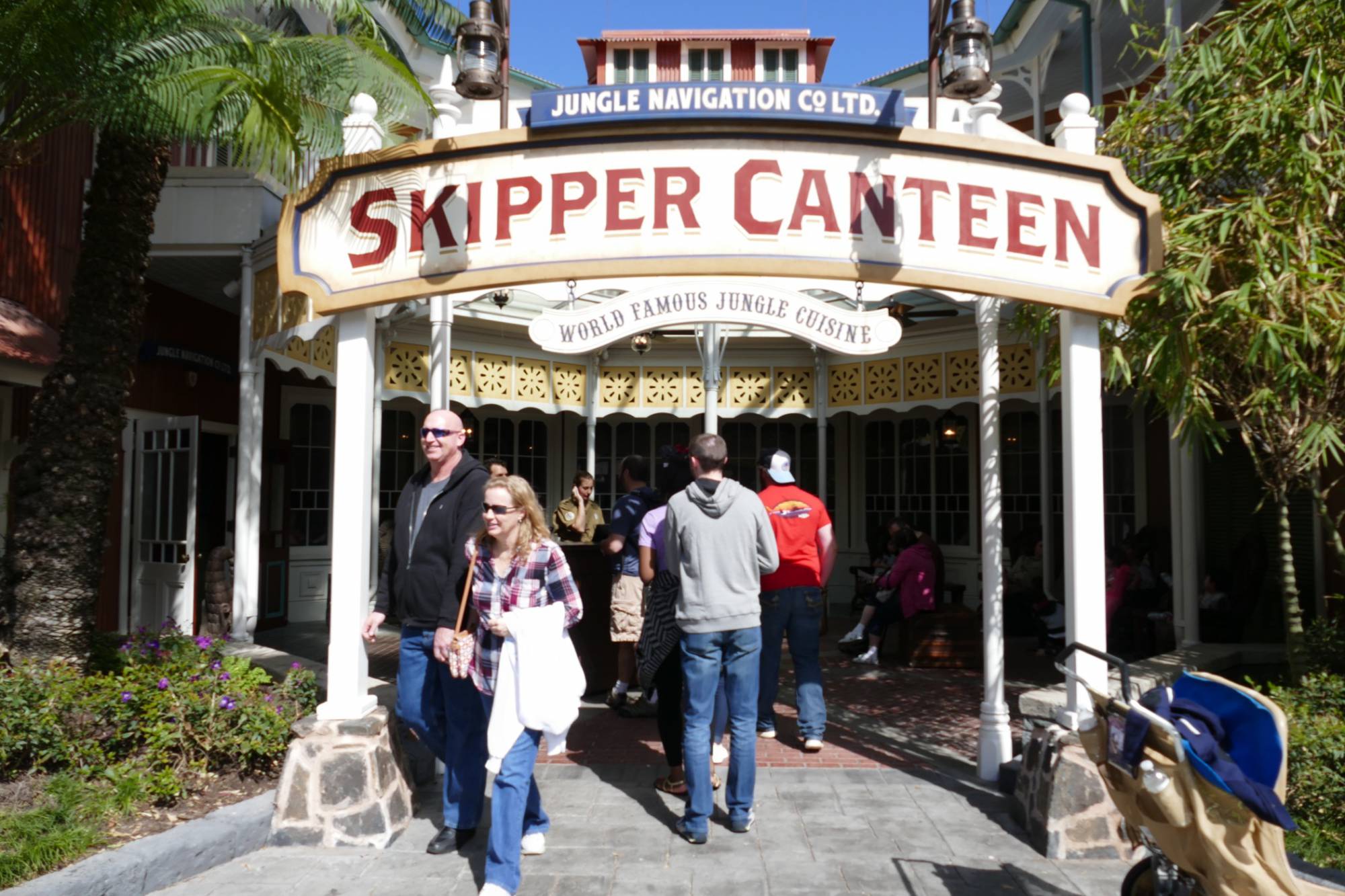 Skipper Canteen - Entrance