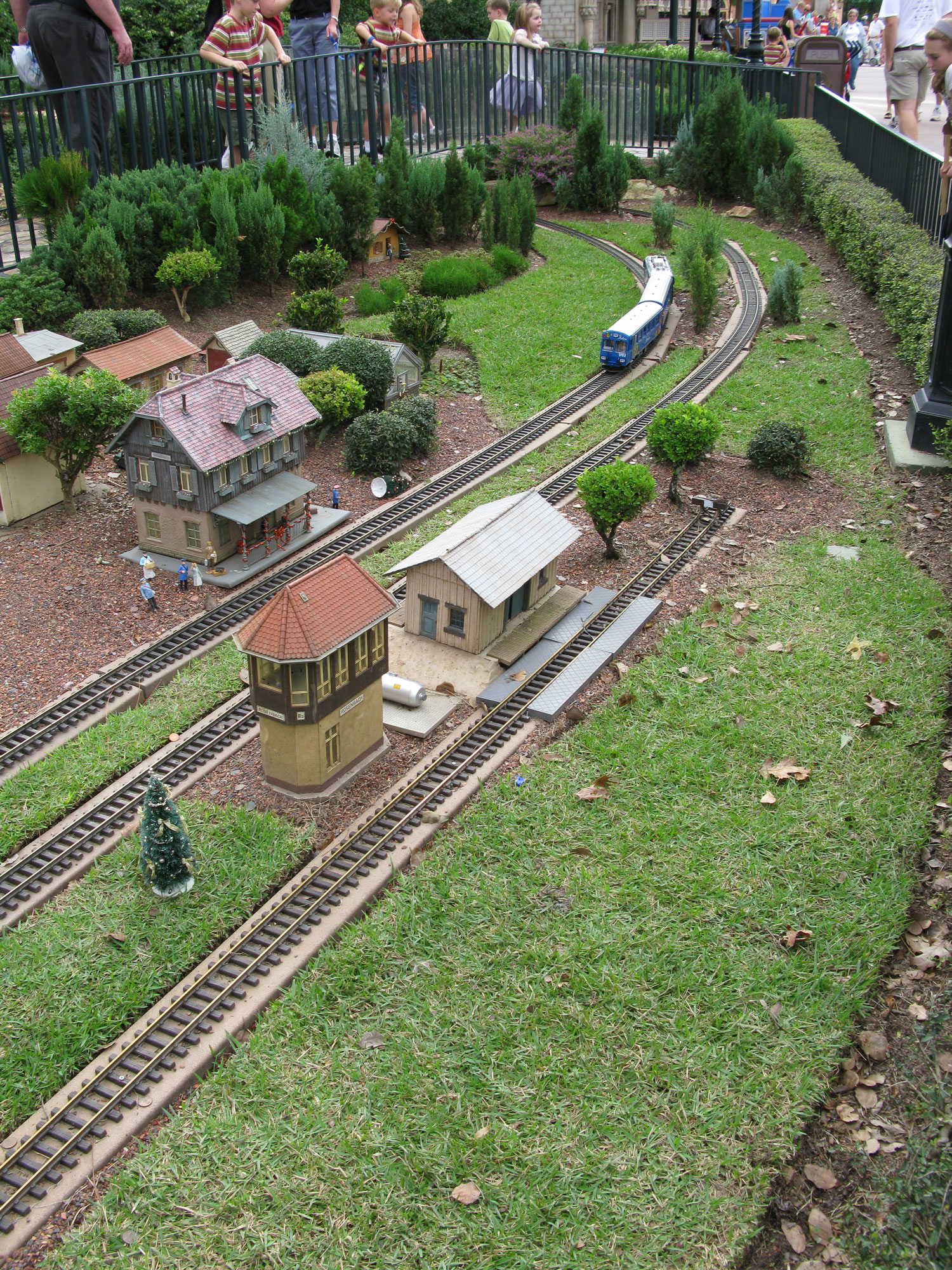 Kindereisenbahn (toy train)