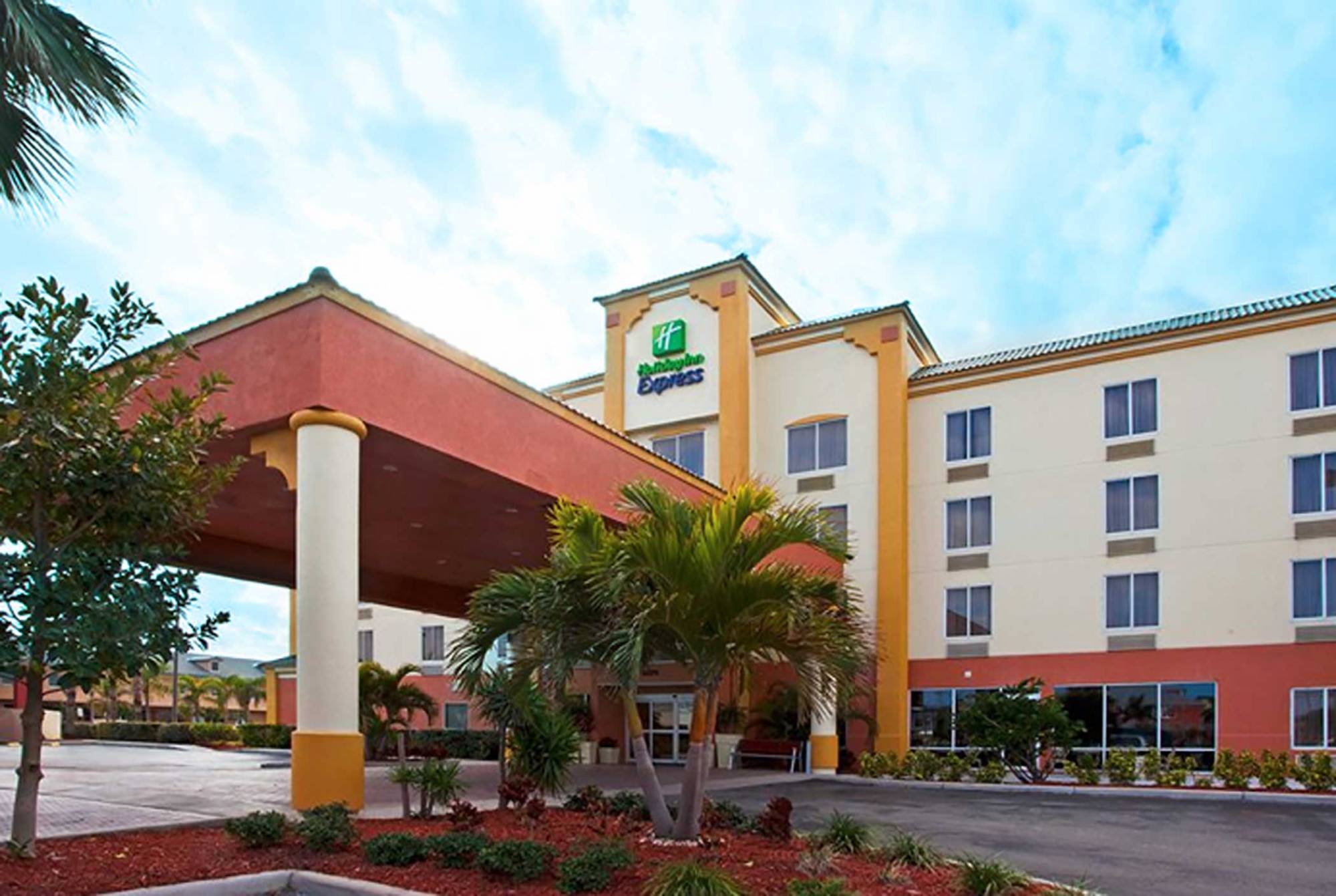 Holiday Inn Express - Port Canaveral Hotel