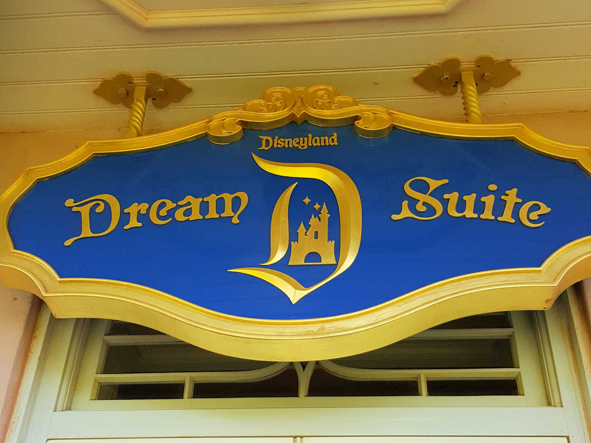 Disneyland New Orleans Square Dream Suite wider view of sign