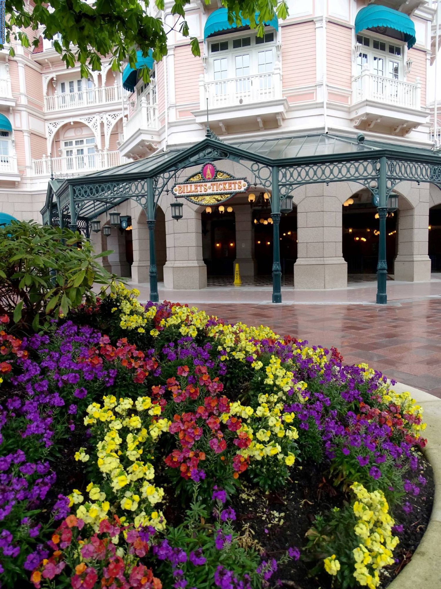 Disneyland Paris - Disneyland Hotel