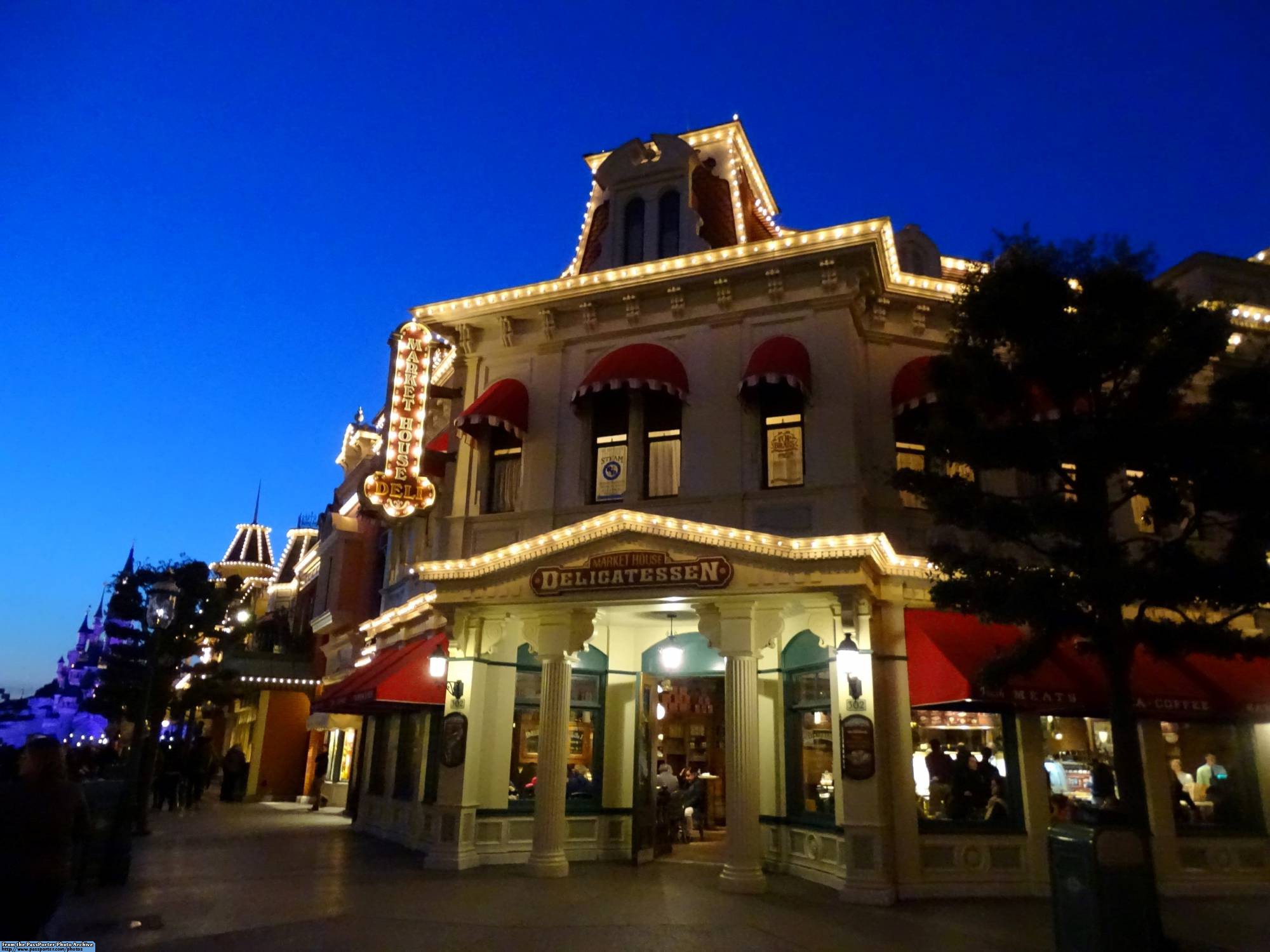 Disneyland Paris - Main Street USA