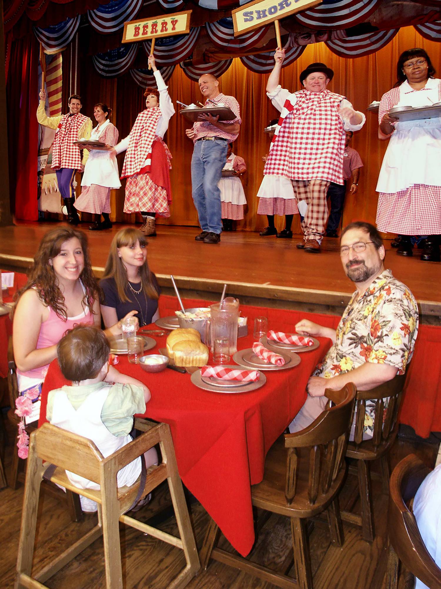 Great Seats at Hoop-Dee-Doo