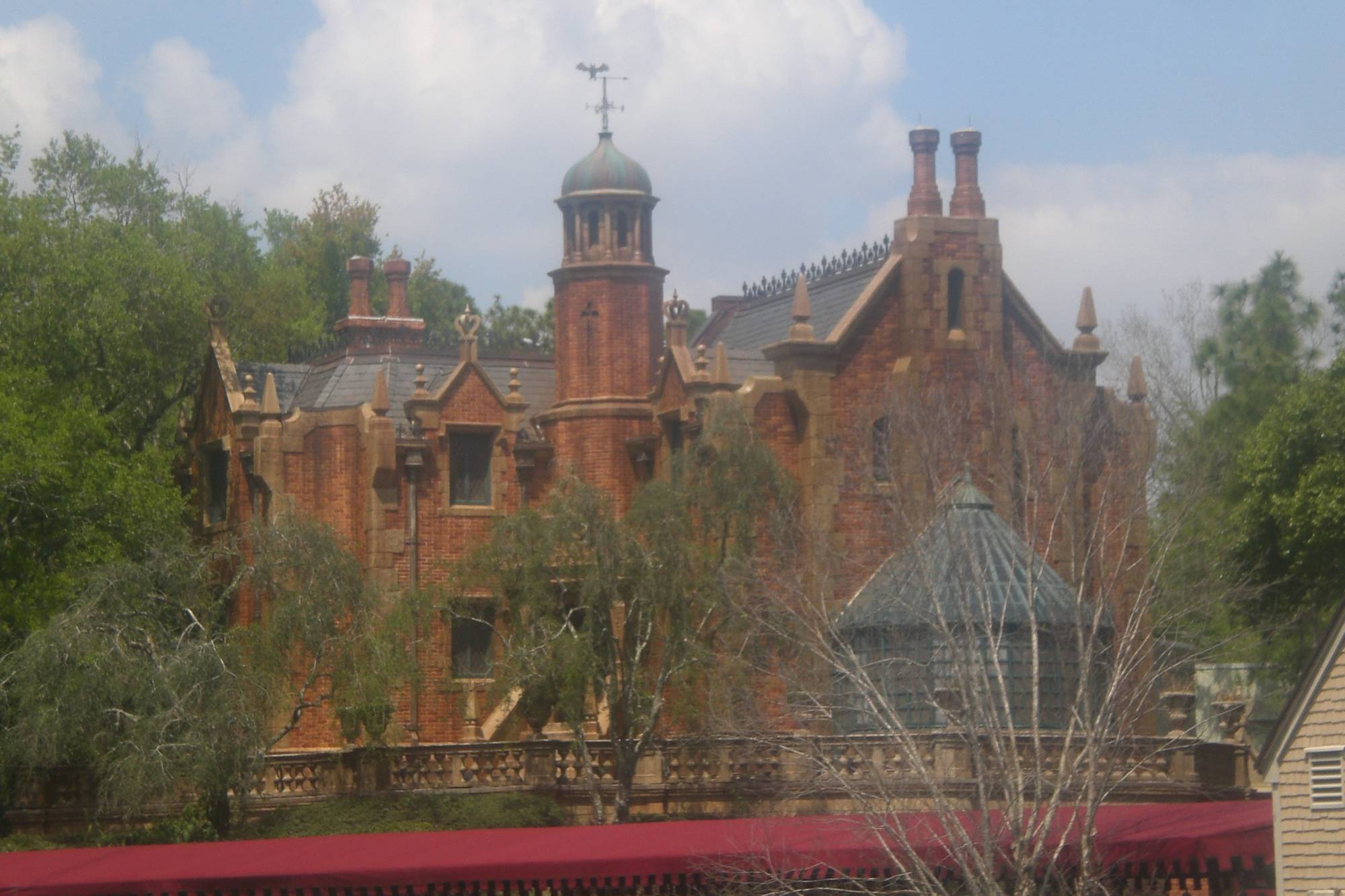 Magic Kingdom - view of Haunted Mansion