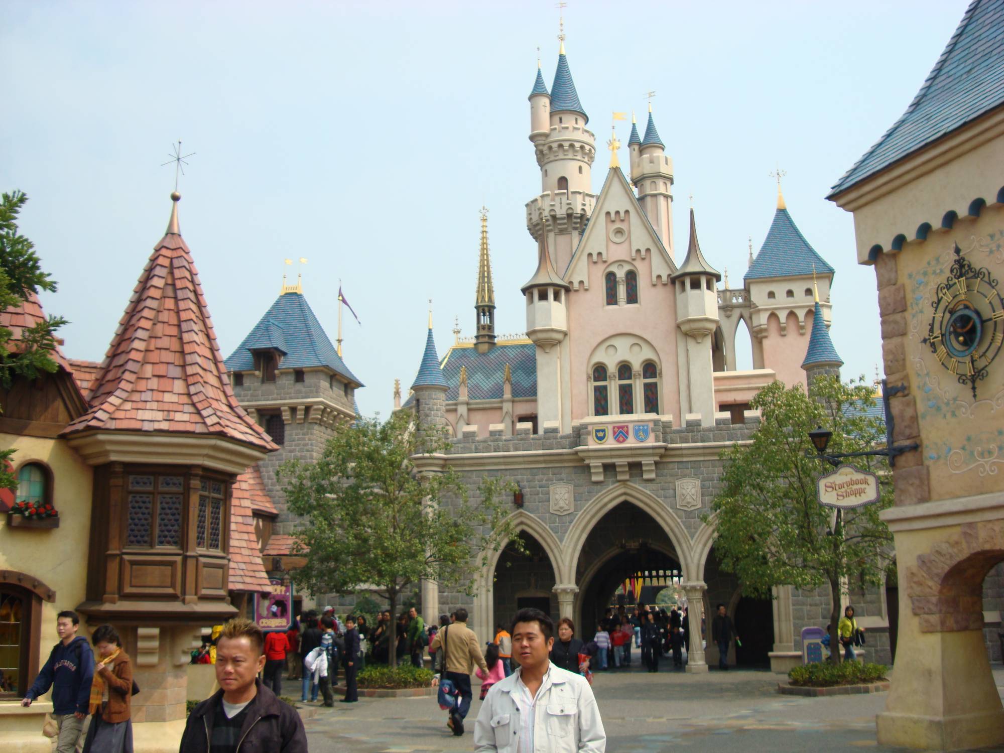 Hong Kong Disneyland - Sleeping Beauty Castle