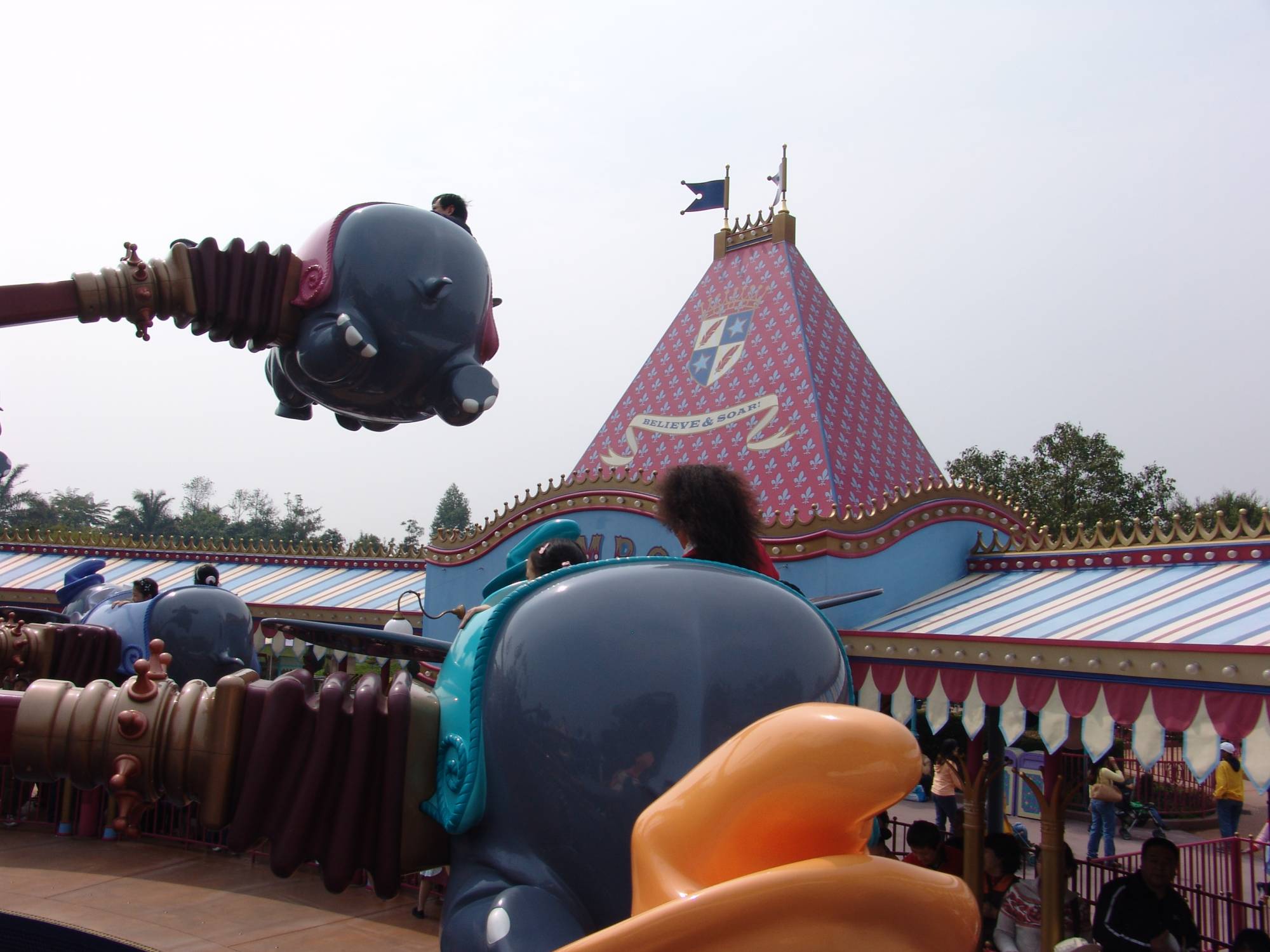 Hong Kong Disneyland - Dumbo the Flying Elephant