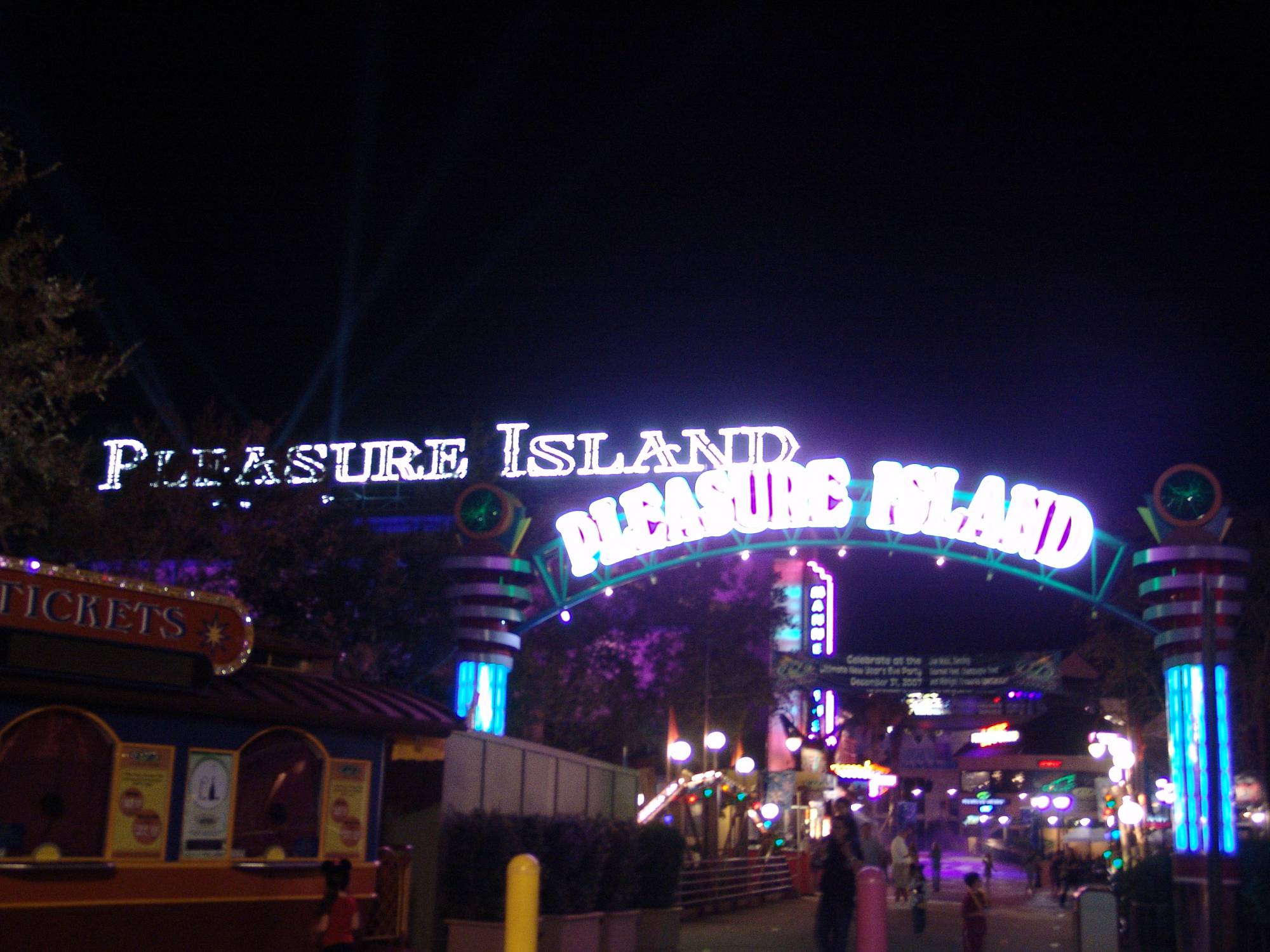 Downtown Disney - Pleasure Island at night