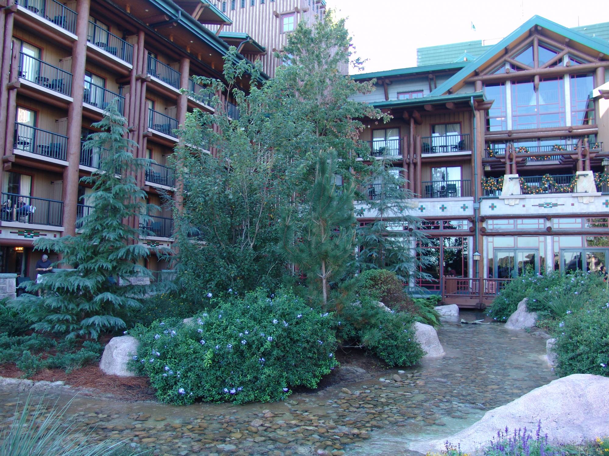 Wilderness Lodge - looking back at lobby building