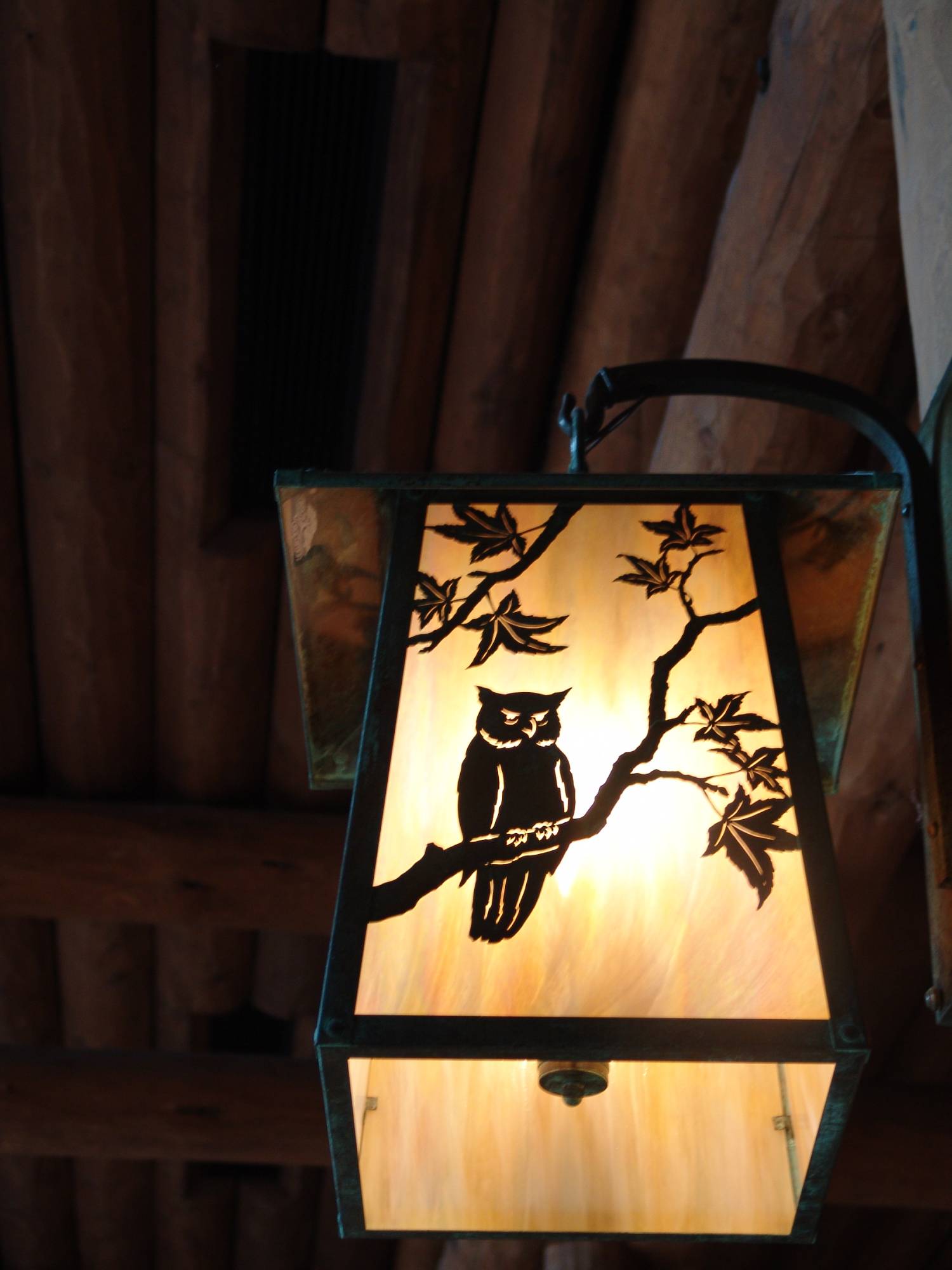 Wilderness Lodge - lobby lighting