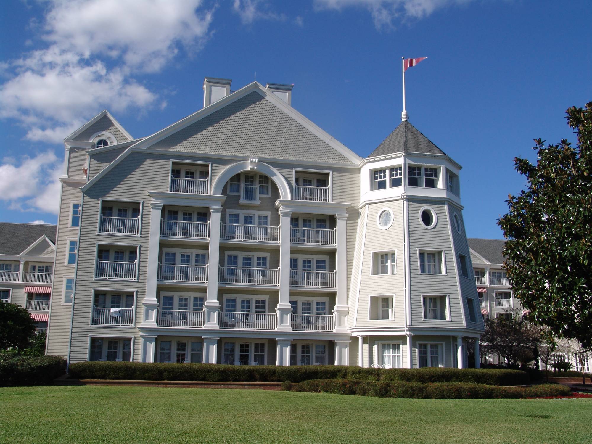 Yacht Club - exterior of building