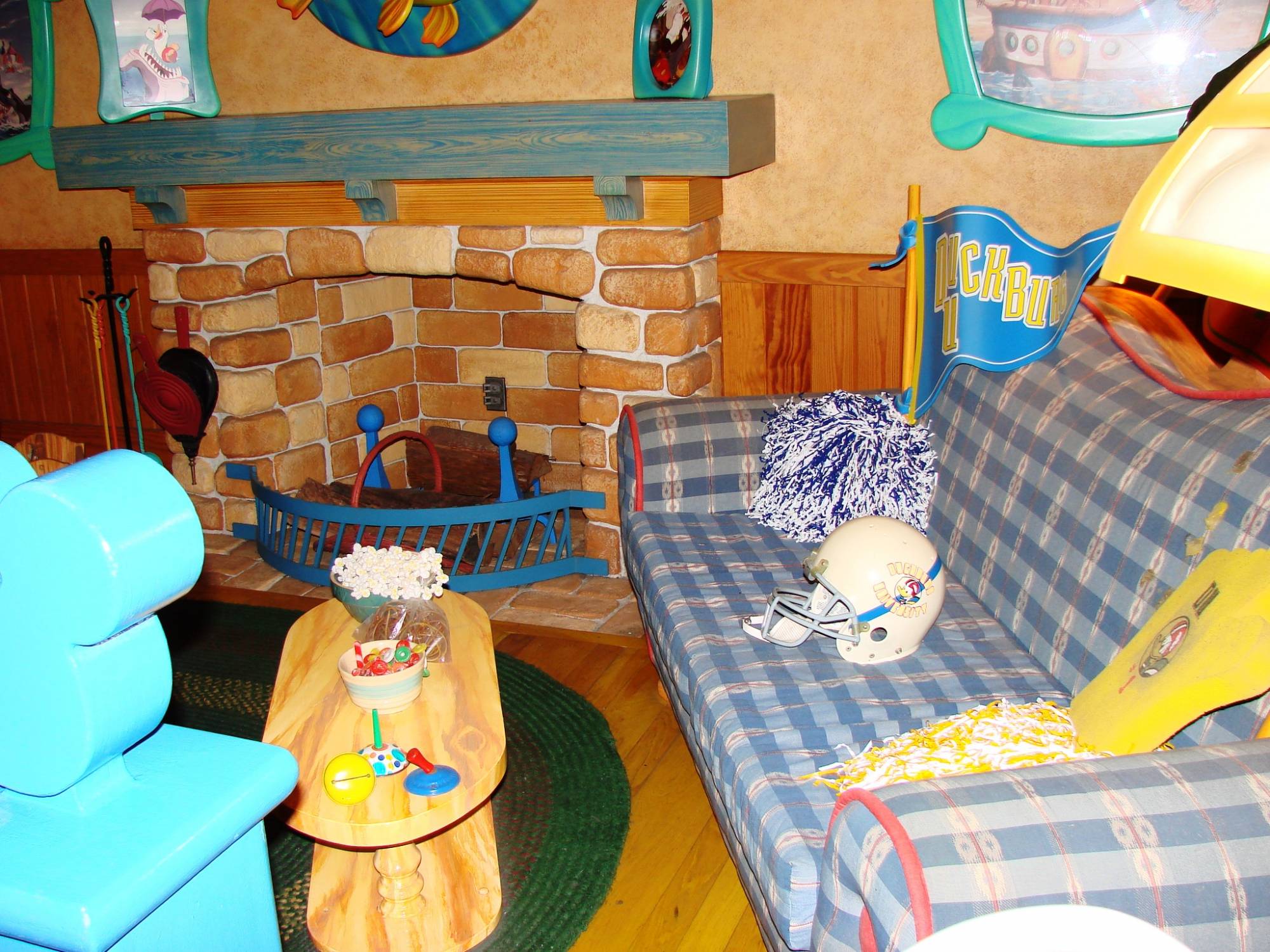 Magic Kingdom - Toontown - Living Room Mickey's House