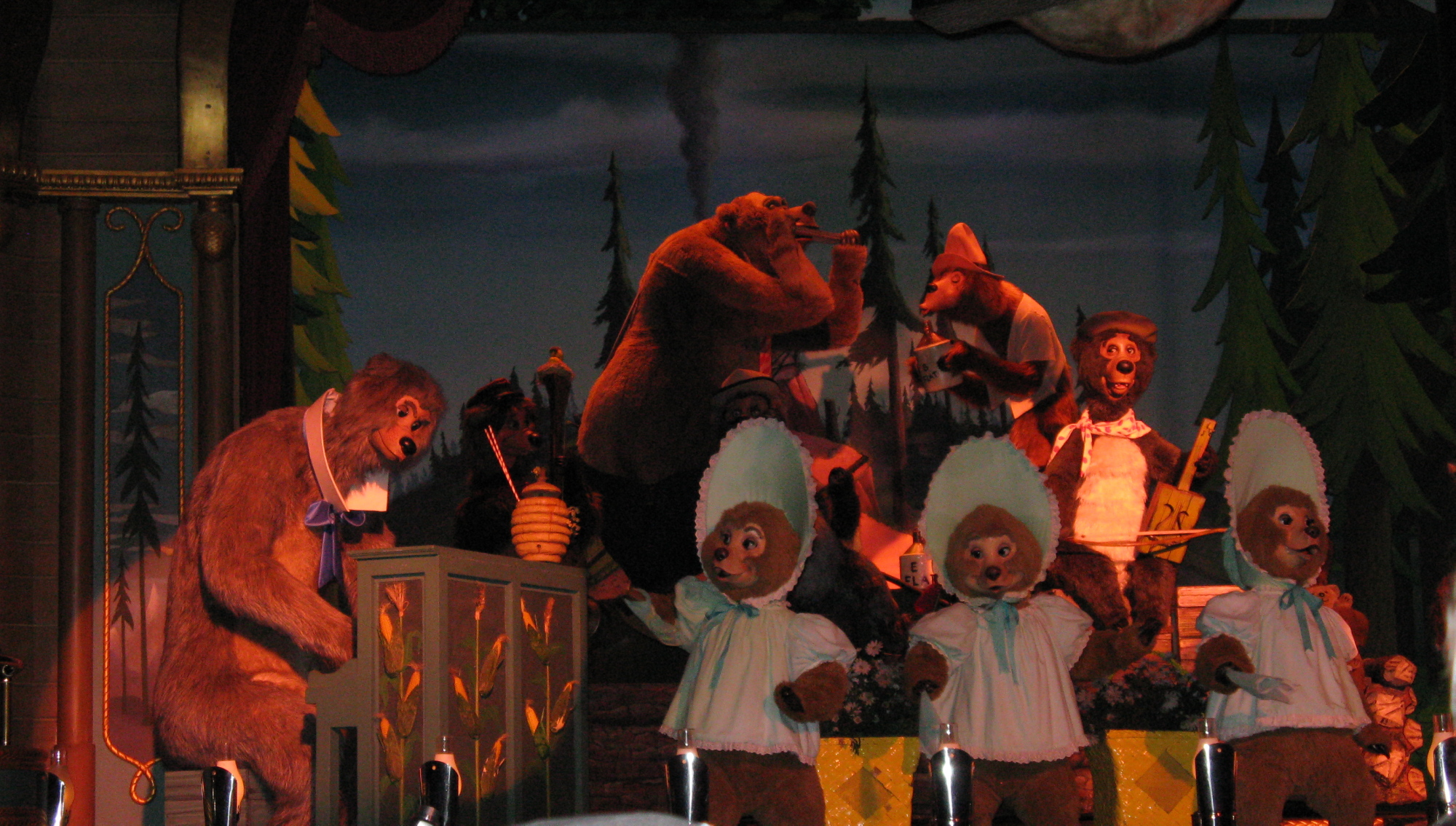 Magic Kingdom - Frontierland - Country Bear Jamboree