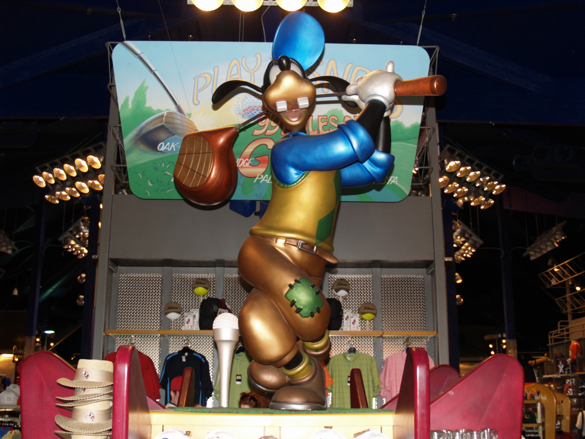 Downtown Disney - Goofy - Team Mickey