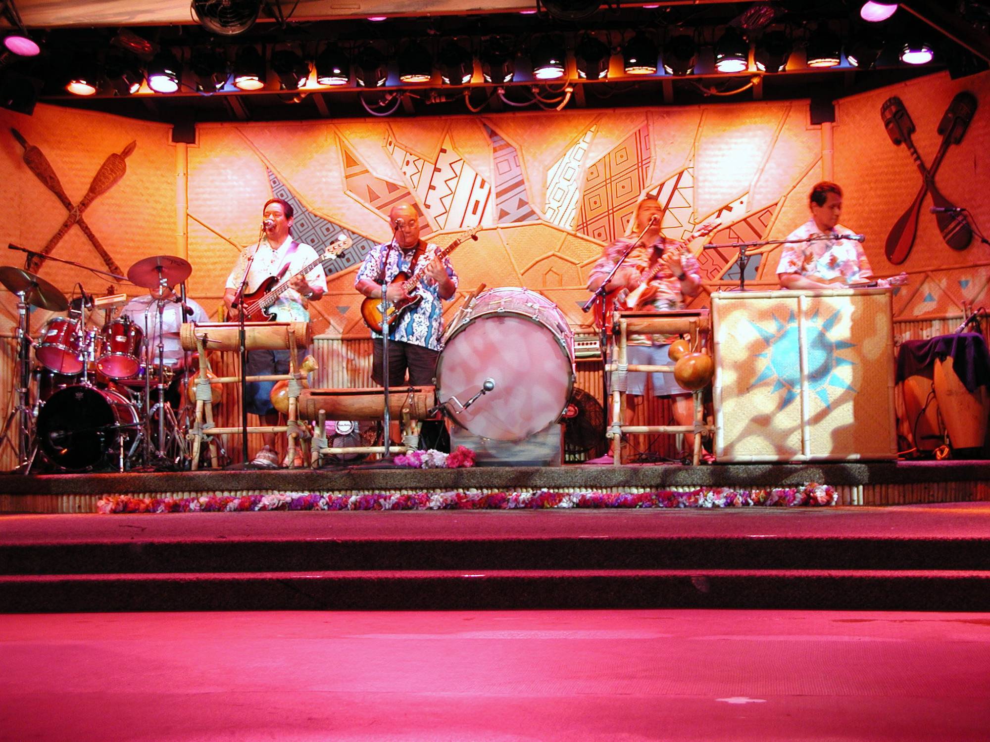 Spirit of Aloha Dinner Show