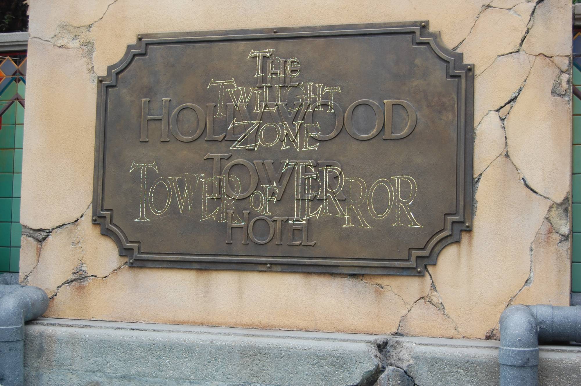 DCA: Hollywood Studios: Tower of Terror: Signage