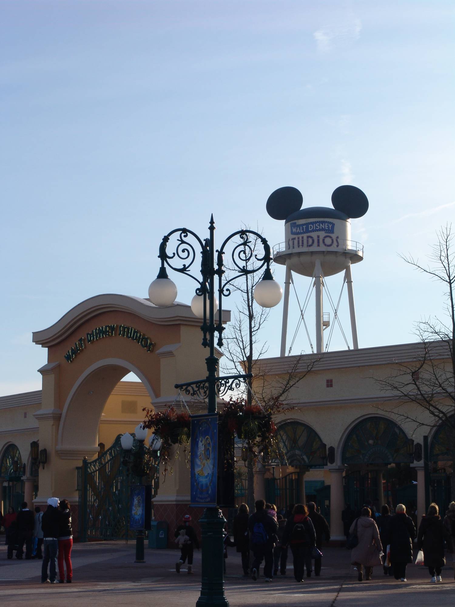 Disneyland Park - Walt Disney Studios Park entrance