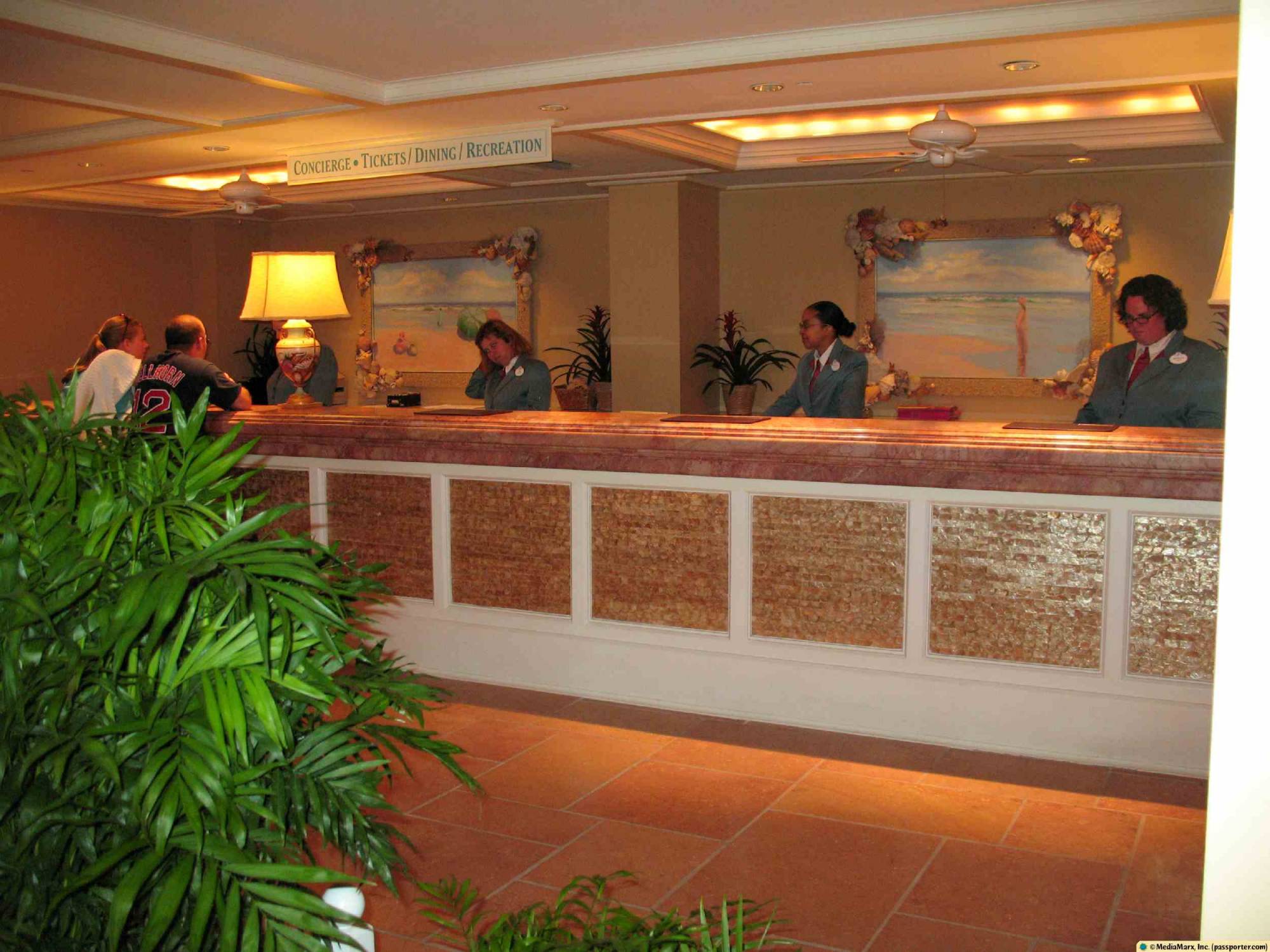 Beach Club - Lobby Concierge